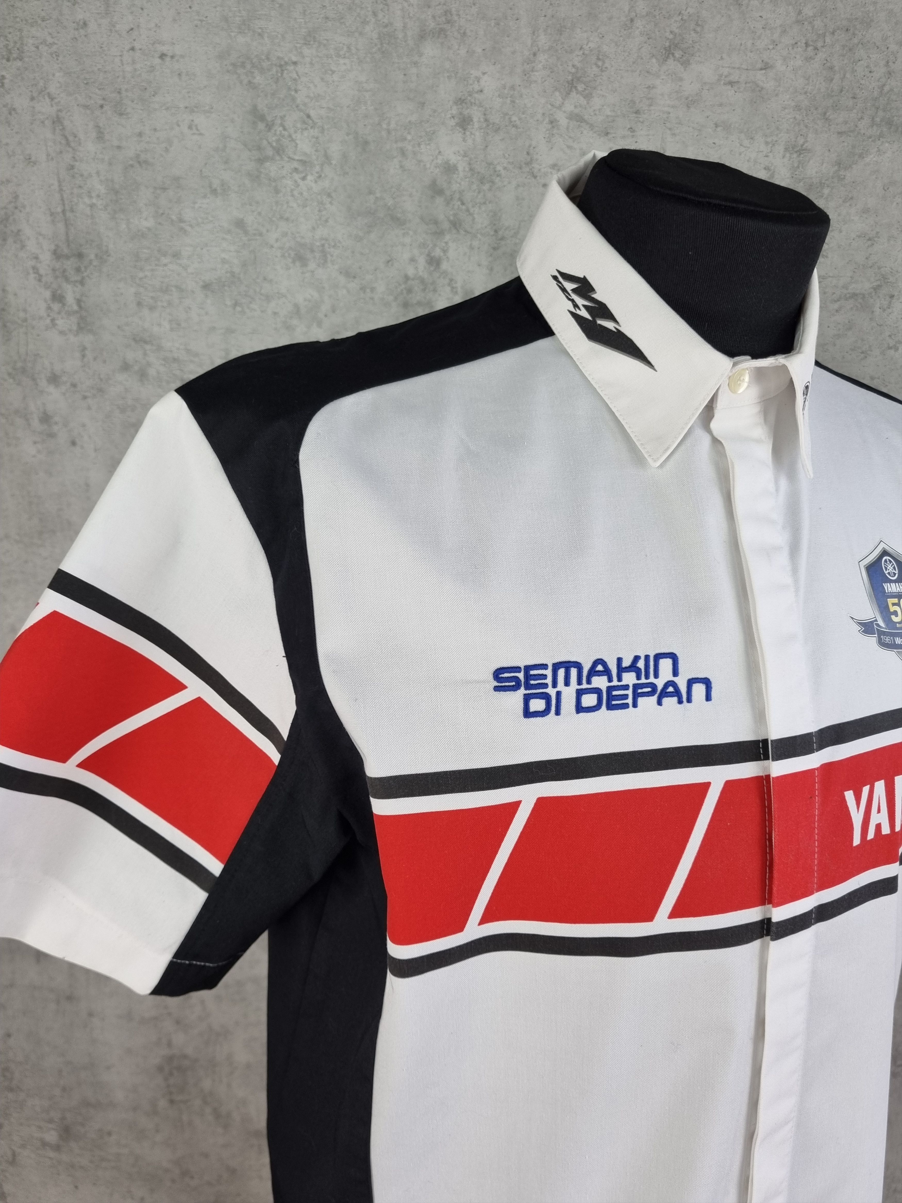 Formula 1 × Yamaha Rare YAMAHA big logo shirt 50 years anniversary Size US XL / EU 56 / 4 - 8 Thumbnail