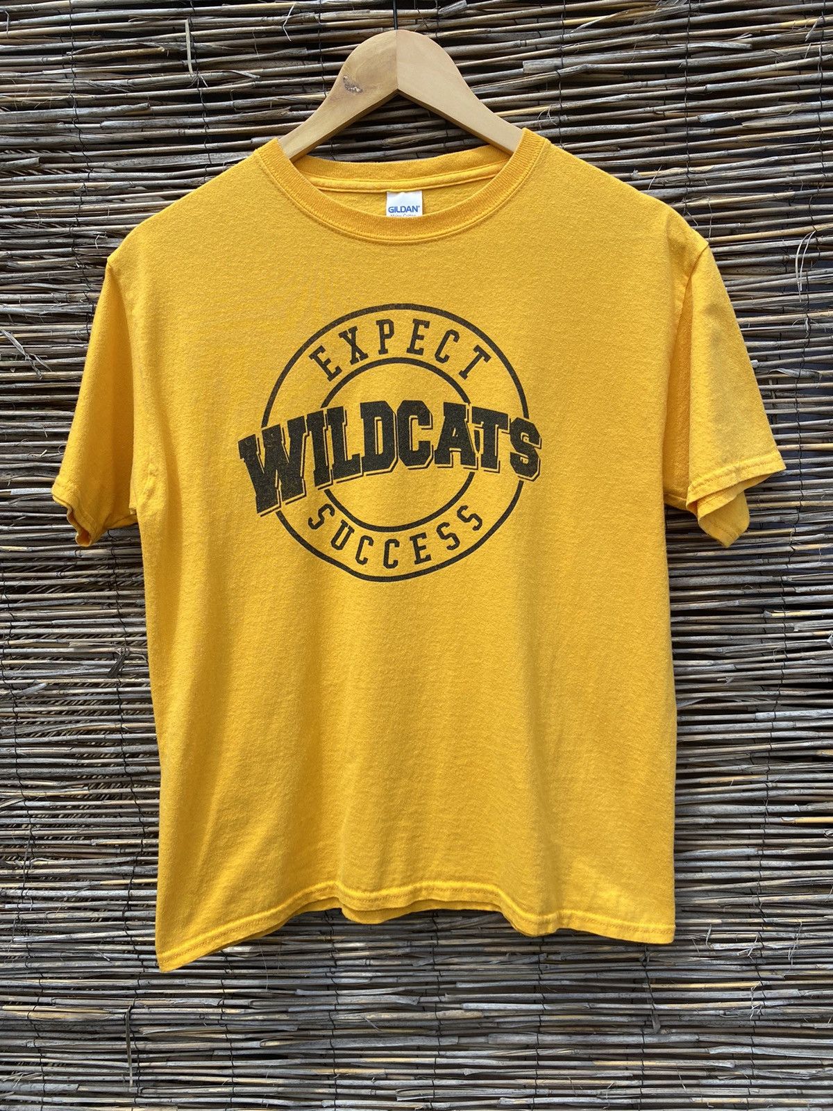 Gildan × Vintage Vintage Wildcats T-shirt Size US S / EU 44-46 / 1 - 1 Thumbnail
