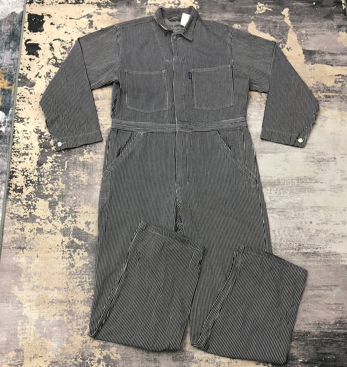 Japanese Brand P714 JAPAN DOG HOUSE ICONIC HICKORY STRIPED COVERALLS Size US L / EU 52-54 / 3 - 1 Thumbnail