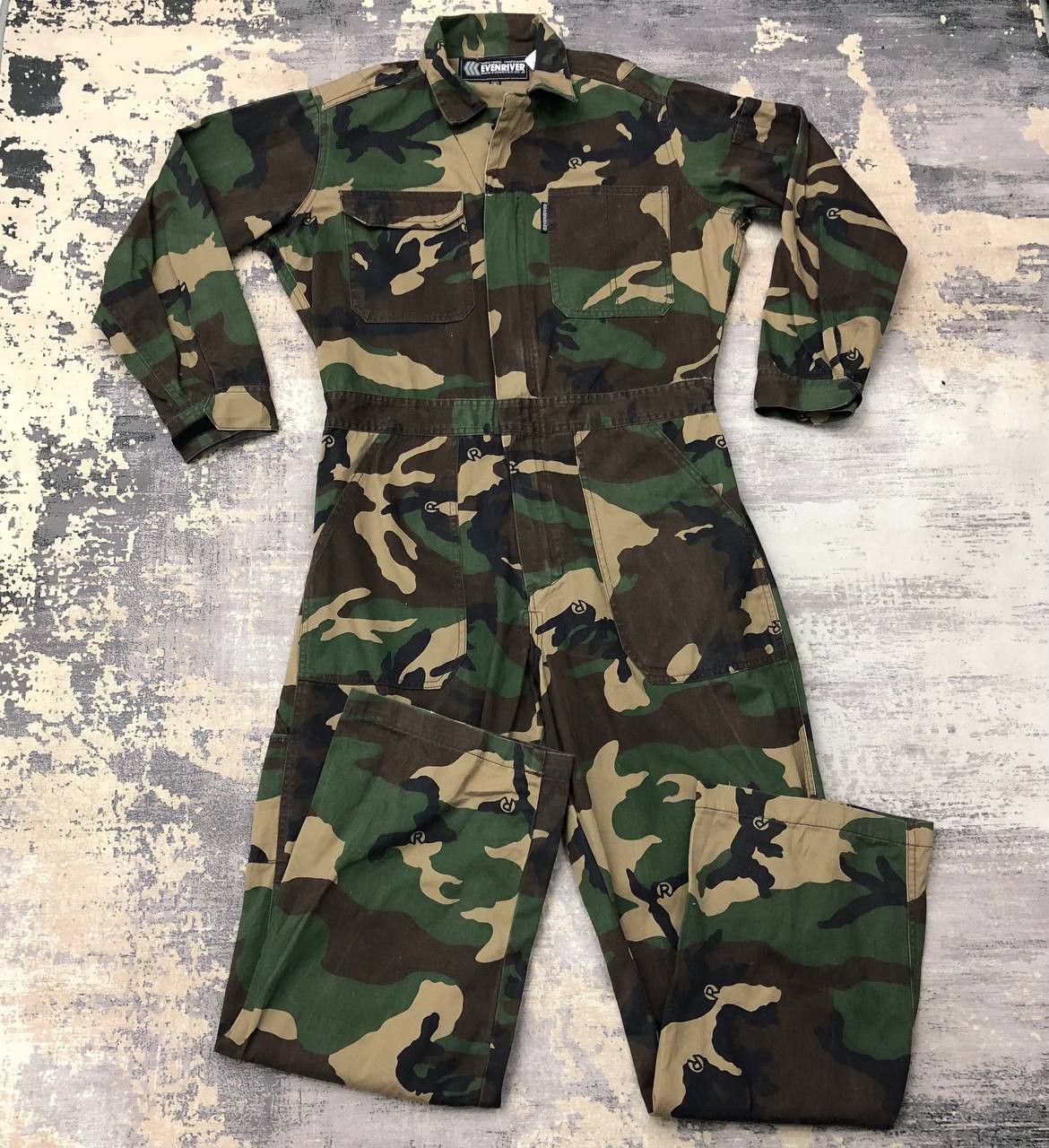 Japanese Brand P719 EVENRIVER CAMO HUNTING COVERALLS Size US L / EU 52-54 / 3 - 1 Thumbnail