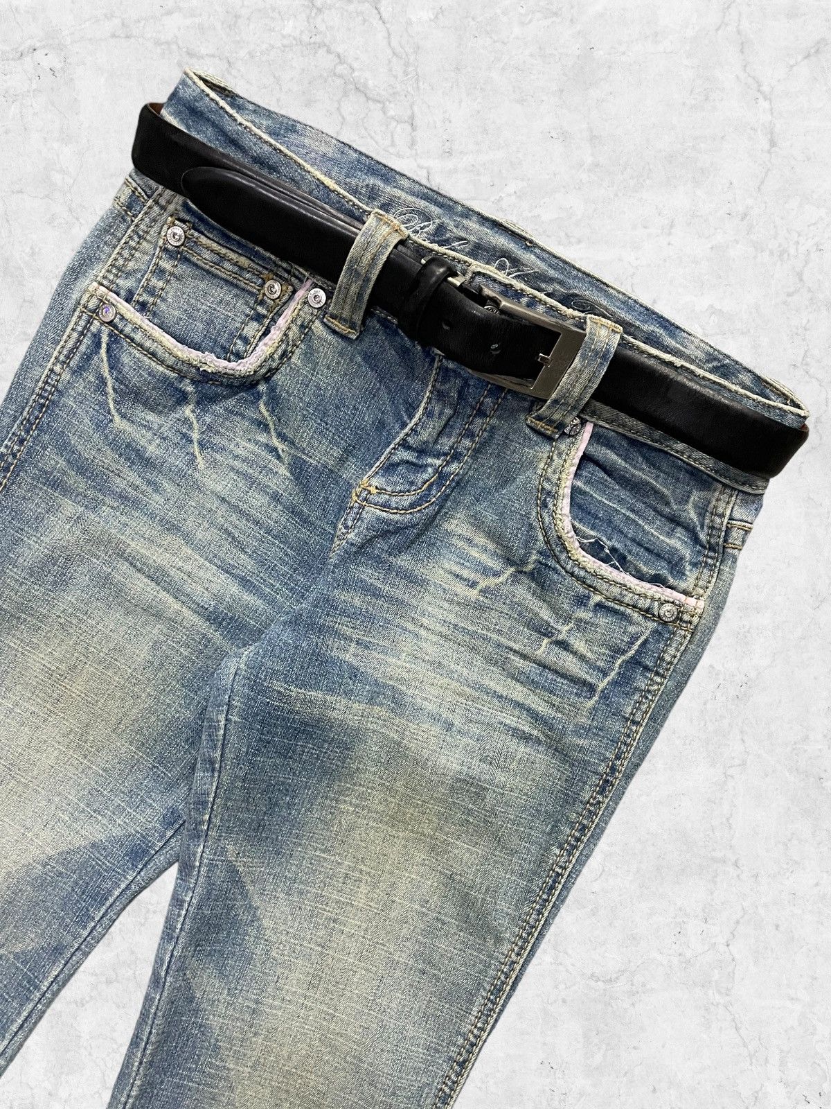 Tornado Mart × Vintage Vintage Jouer Aux Embroidered Flared Denim With Leather Belt Size US 28 / EU 44 - 4 Thumbnail