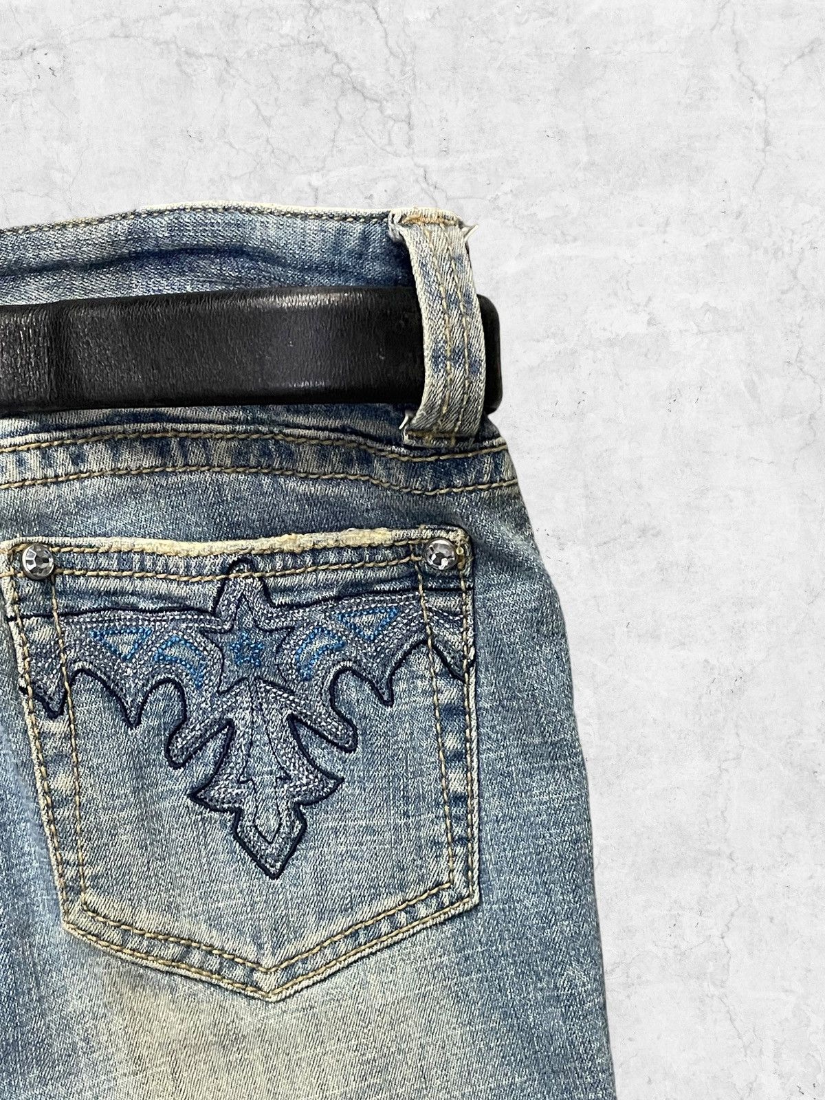 Tornado Mart × Vintage Vintage Jouer Aux Embroidered Flared Denim With Leather Belt Size US 28 / EU 44 - 8 Thumbnail