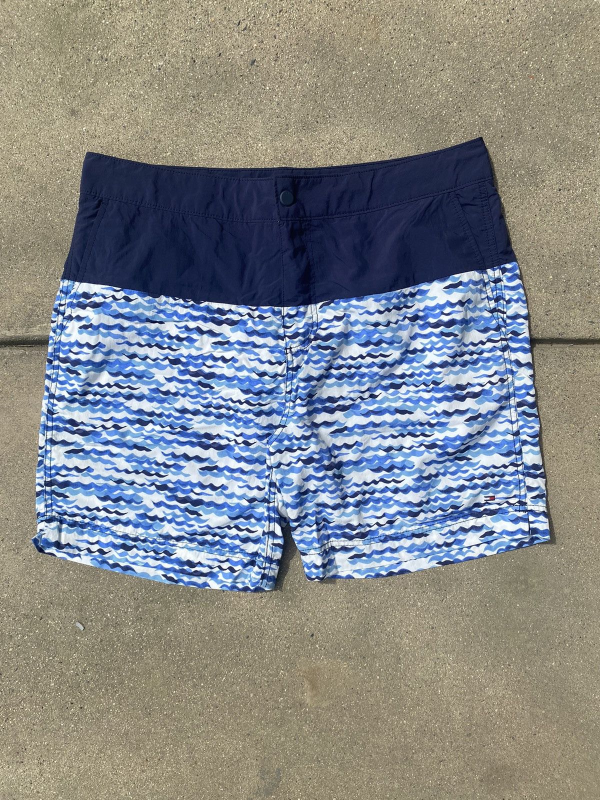 Tommy Hilfiger Vintage Tommy Hilfiger swim trunks Size US 36 / EU 52 - 1 Thumbnail