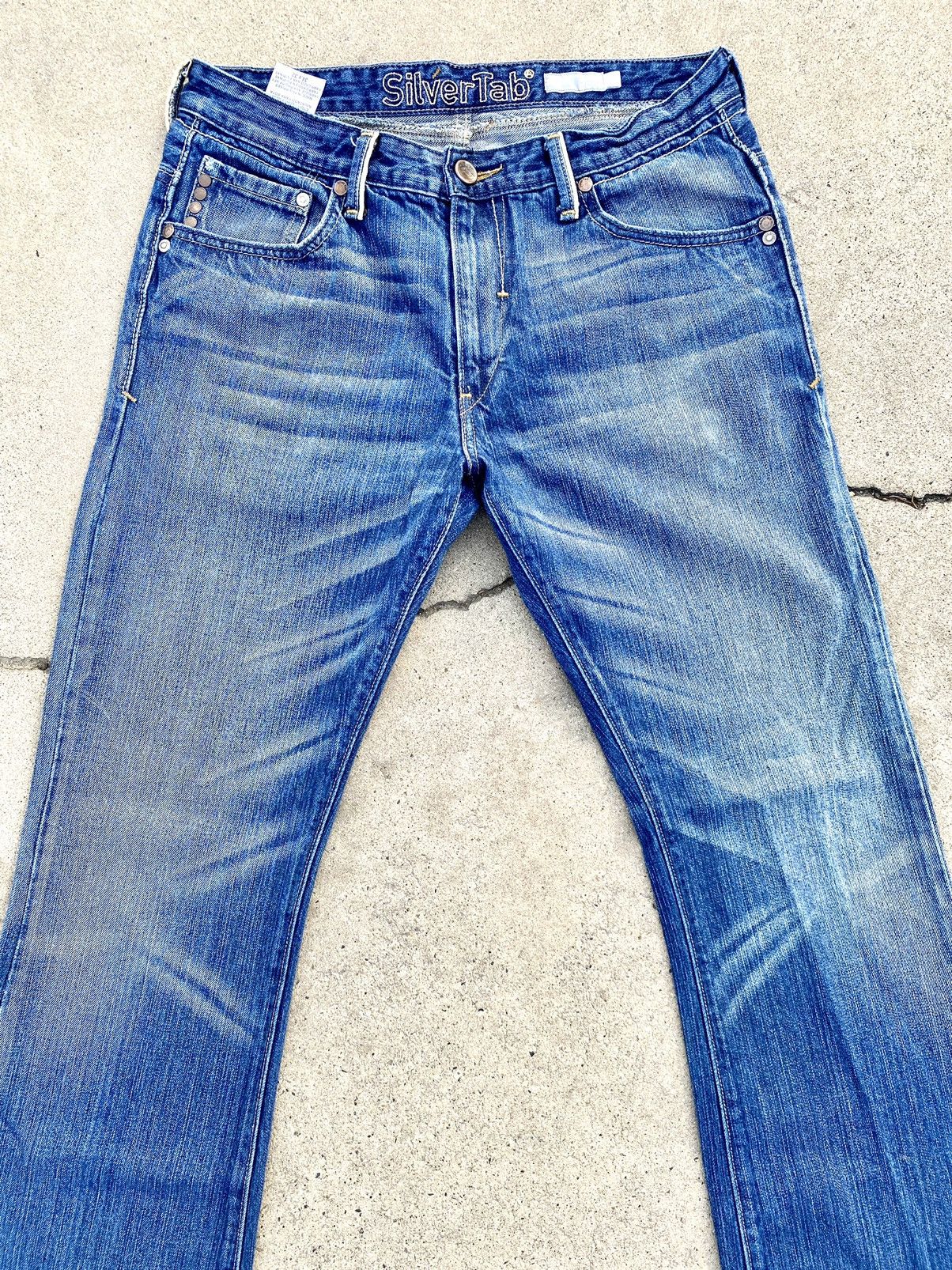 Levi's × Vintage Vintage Levi’s silver tab bootcut jeans Size US 34 / EU 50 - 3 Thumbnail