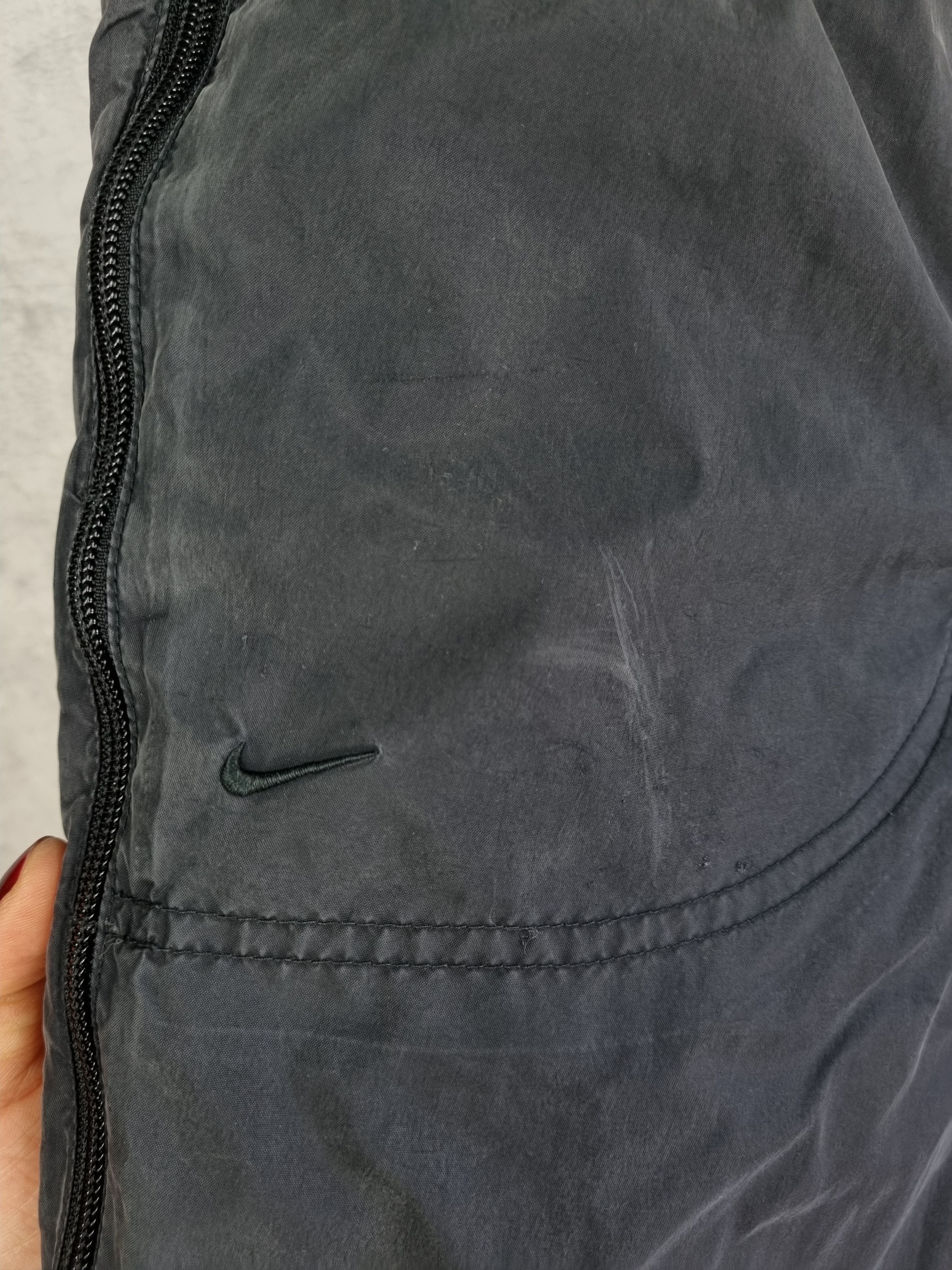 Nike × Vintage Rare Design Nike Nylon Light Shorts Size US 31 - 5 Thumbnail