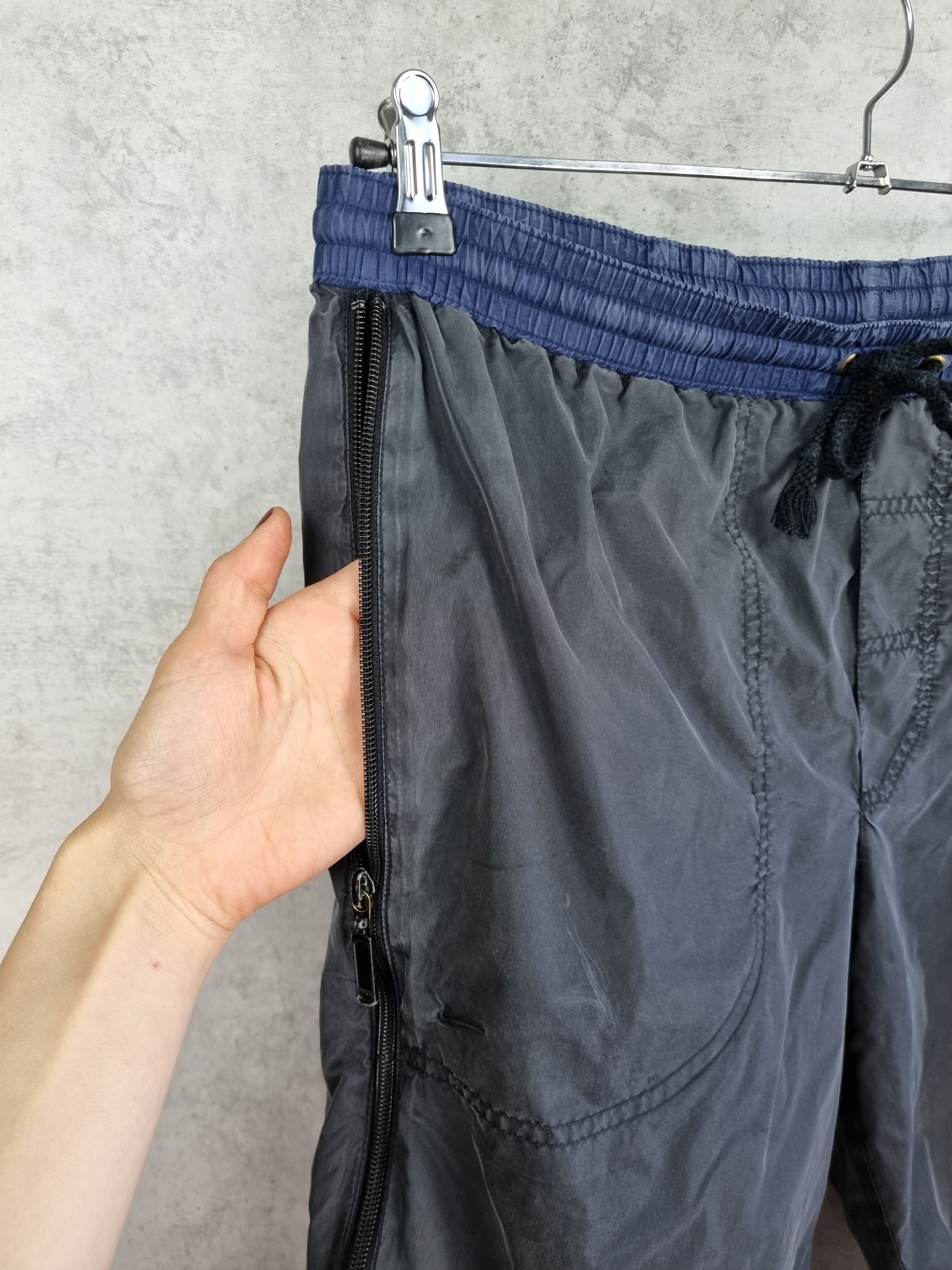 Nike × Vintage Rare Design Nike Nylon Light Shorts Size US 31 - 6 Thumbnail
