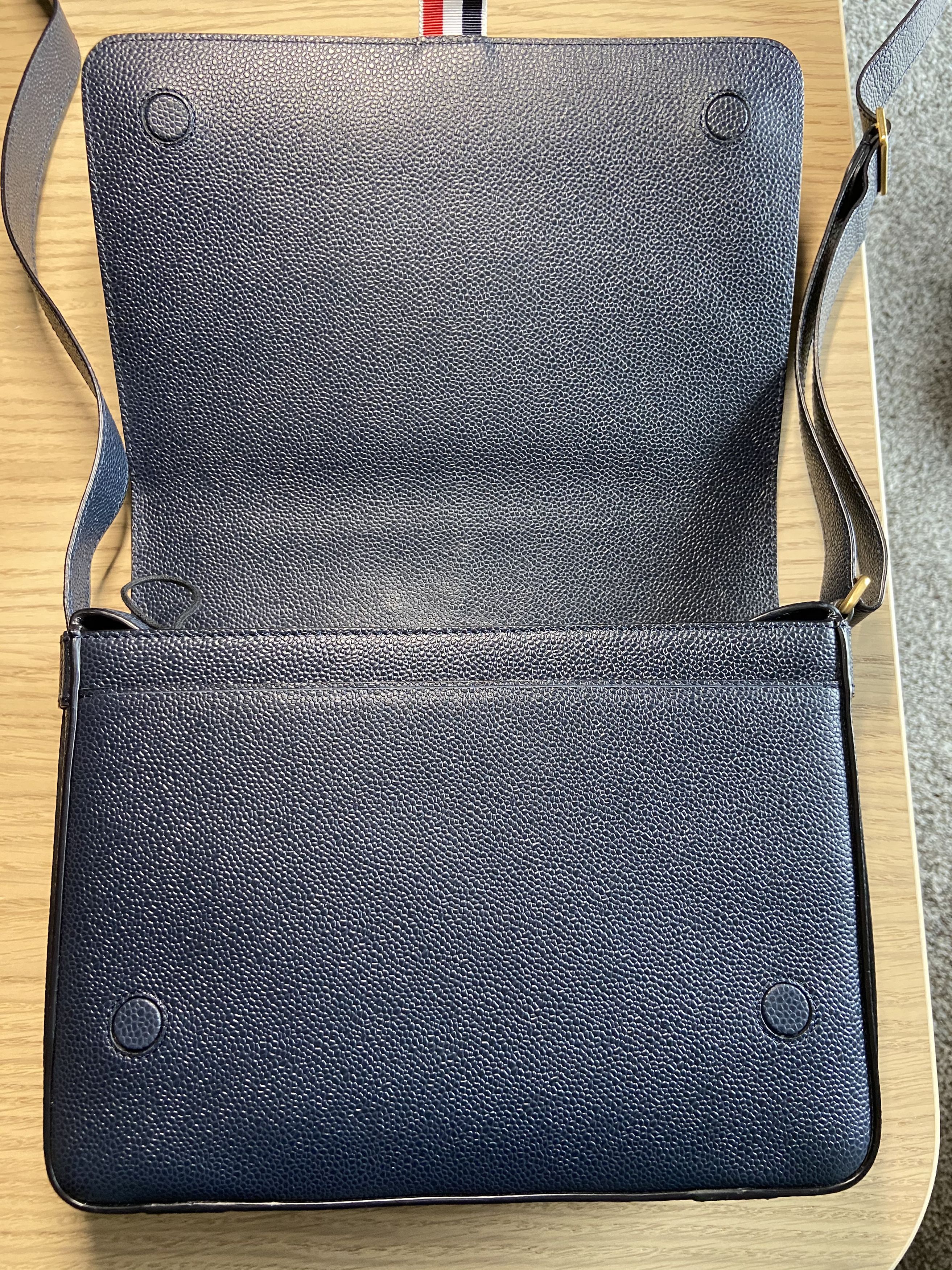 Thom Browne Thom Browne Reporter Bag in Blue Navy Size ONE SIZE - 4 Thumbnail