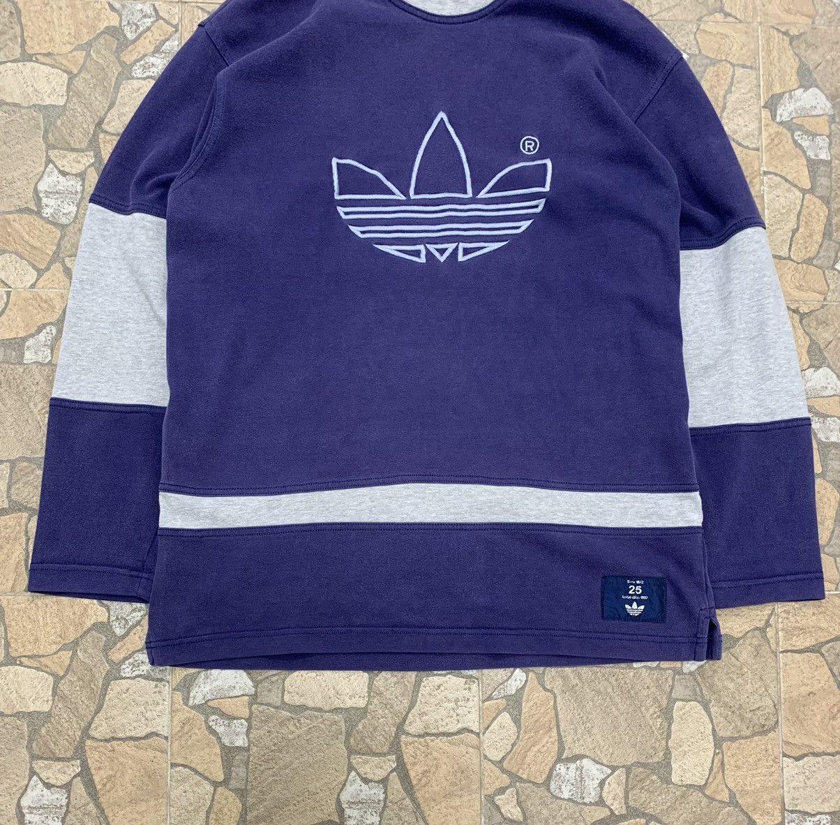 Other Vintage Adidas Big Logo Sweatshirt Long sleeve Size US S / EU 44-46 / 1 - 7 Thumbnail