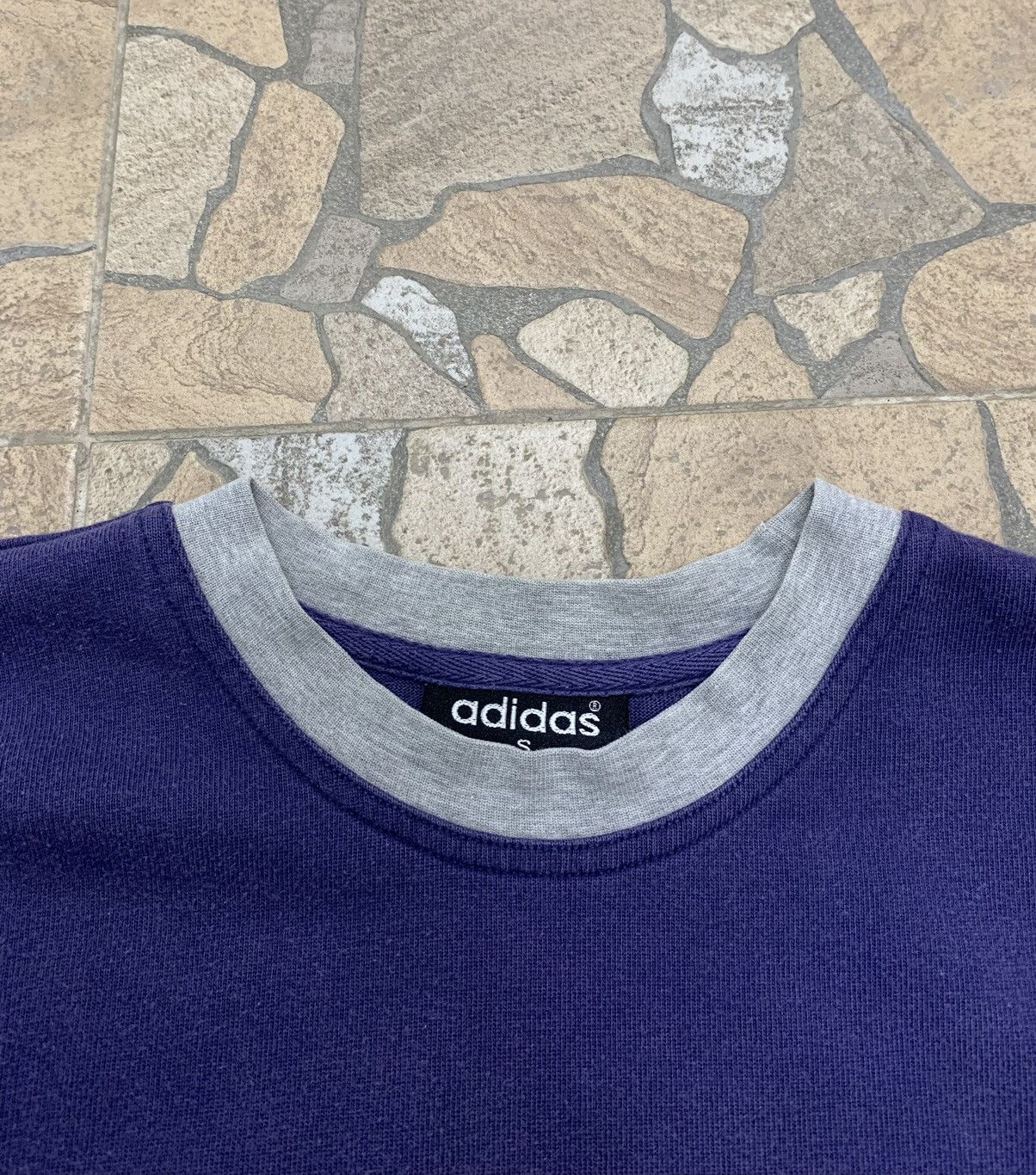 Other Vintage Adidas Big Logo Sweatshirt Long sleeve Size US S / EU 44-46 / 1 - 3 Thumbnail