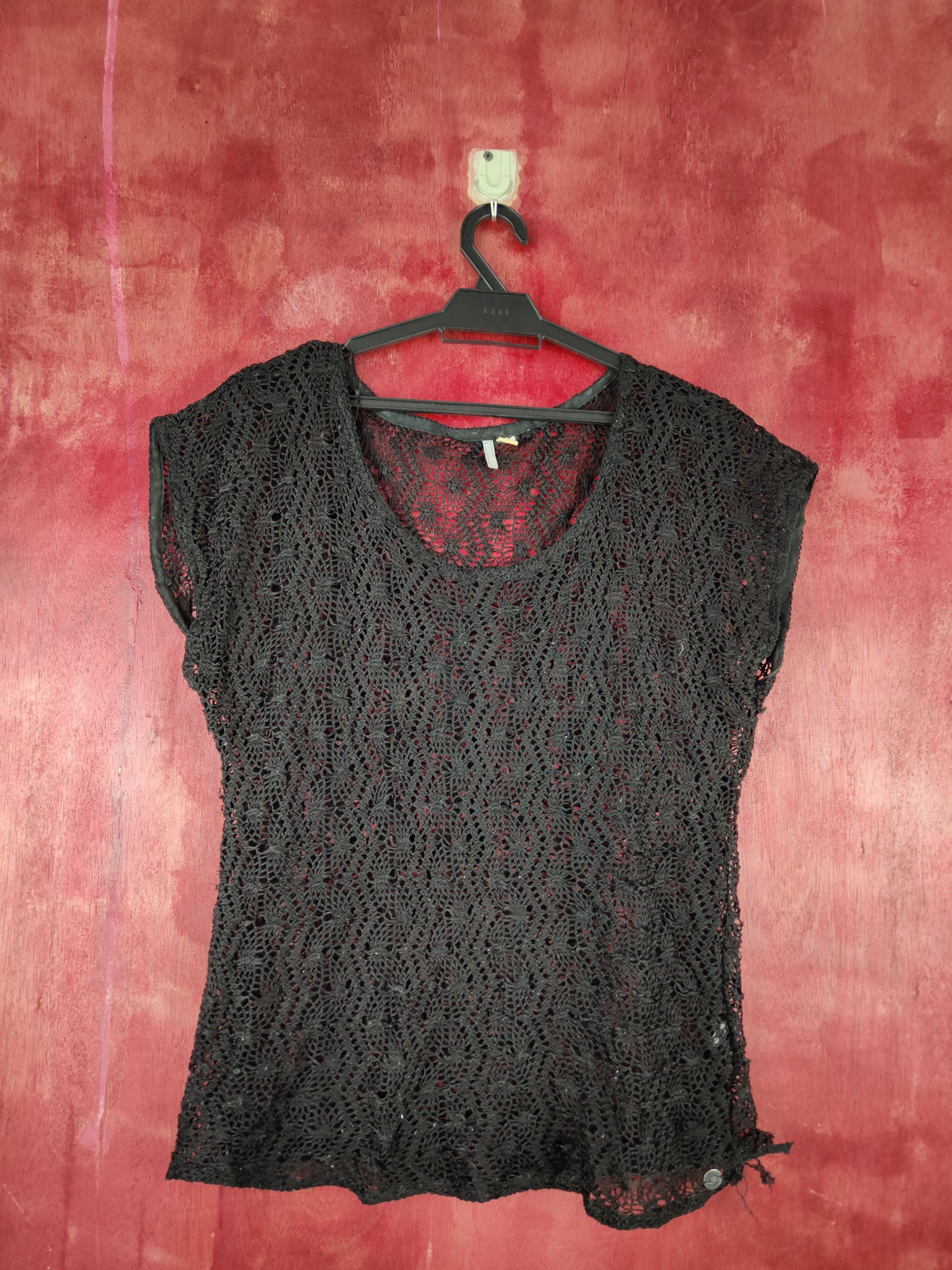 image of Coloured Cable Knit Sweater x Rip Curl Black Crochet Meshnet Knitwear S969, Women's (Size Large)