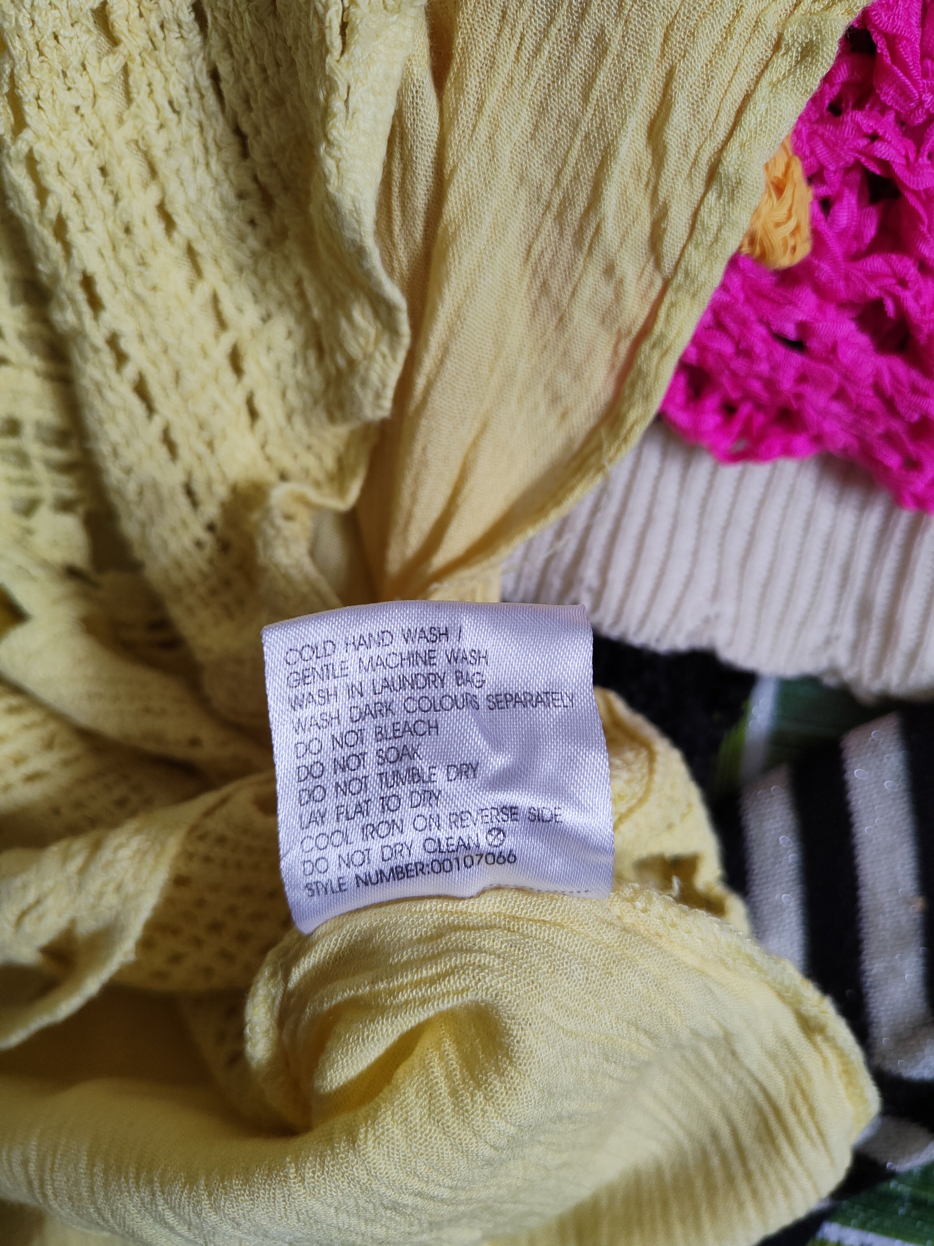 Japanese Brand Katies Yellow Crochet Meshnet Knitwear Blouses #S978 Size L / US 10 / IT 46 - 10 Thumbnail