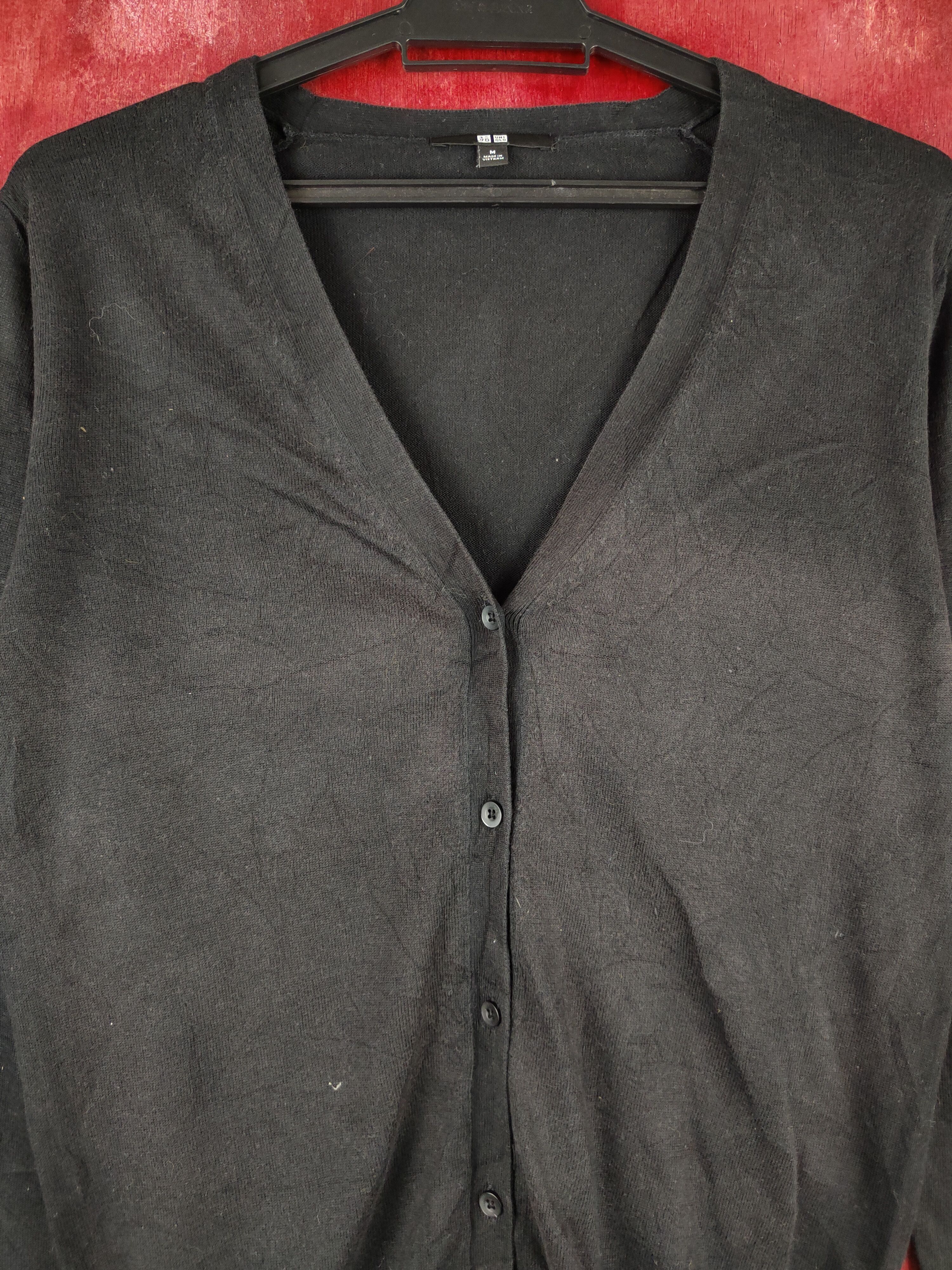 Japanese Brand × Uniqlo Uniqlo japan vintage Black Faded Knitwear Cardigan #S1050 Size M / US 6-8 / IT 42-44 - 2 Thumbnail