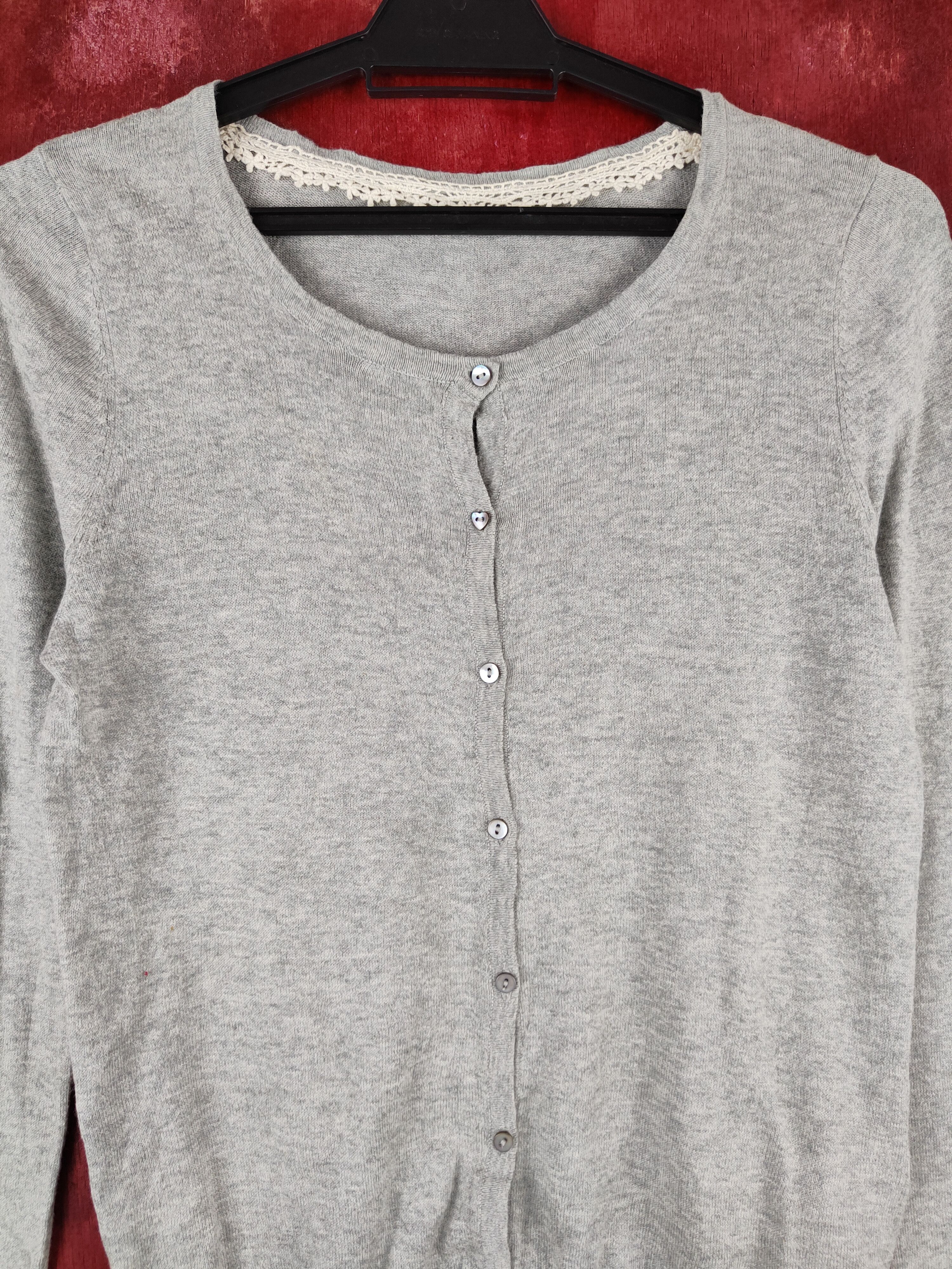 Japanese Brand Earth Music & Ecology Gray Knitwear Cardigan #S1055 Size S / US 4 / IT 40 - 2 Thumbnail