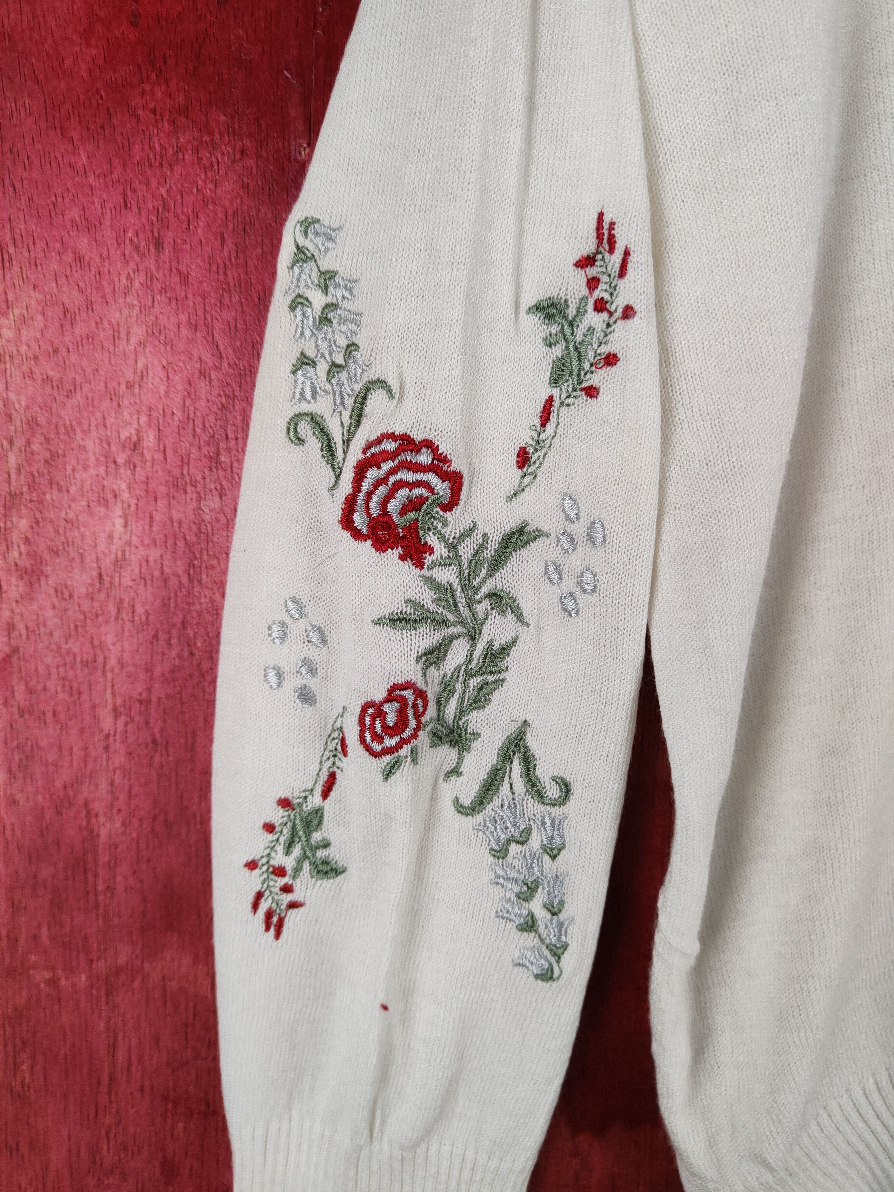 Japanese Brand Real Cu White embroidered Flowers Knitwear Cardigan #S1062 Size M / US 6-8 / IT 42-44 - 3 Thumbnail