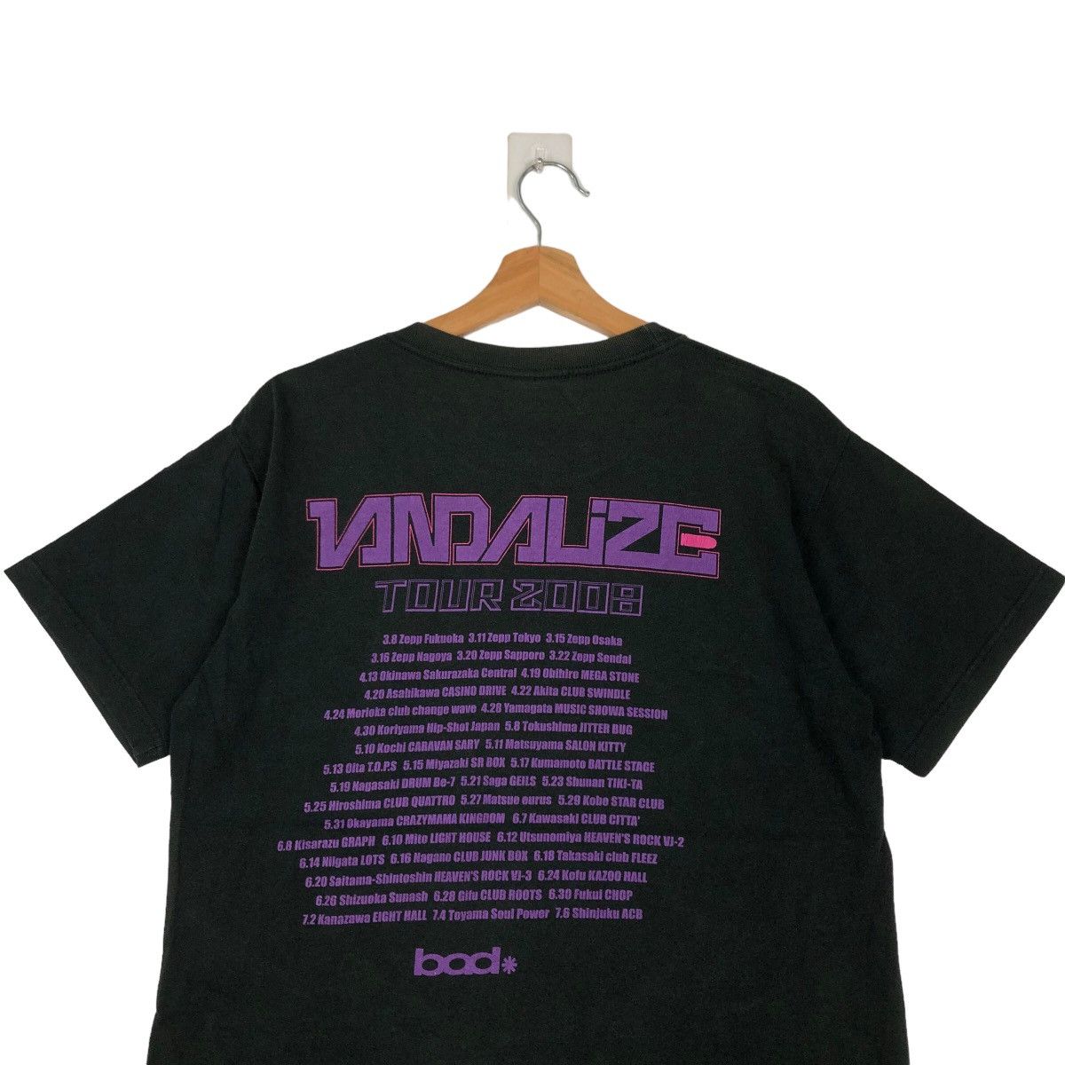 Band Tees 🔥2008 Vintage Vandalize Band Tees Big Logo Size US M / EU 48-50 / 2 - 8 Thumbnail