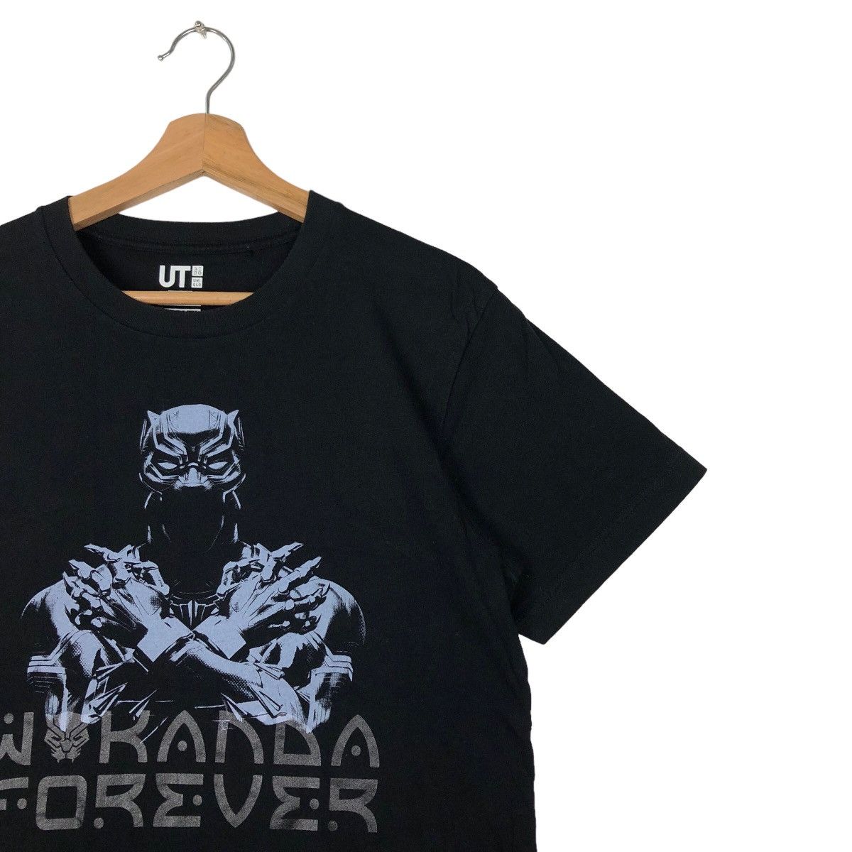 Japanese Brand 🔥RARE VINTAGE MARVEL MOVIE TEE WAKANDA FOREVER TEE BIG LOGO Size US S / EU 44-46 / 1 - 5 Thumbnail