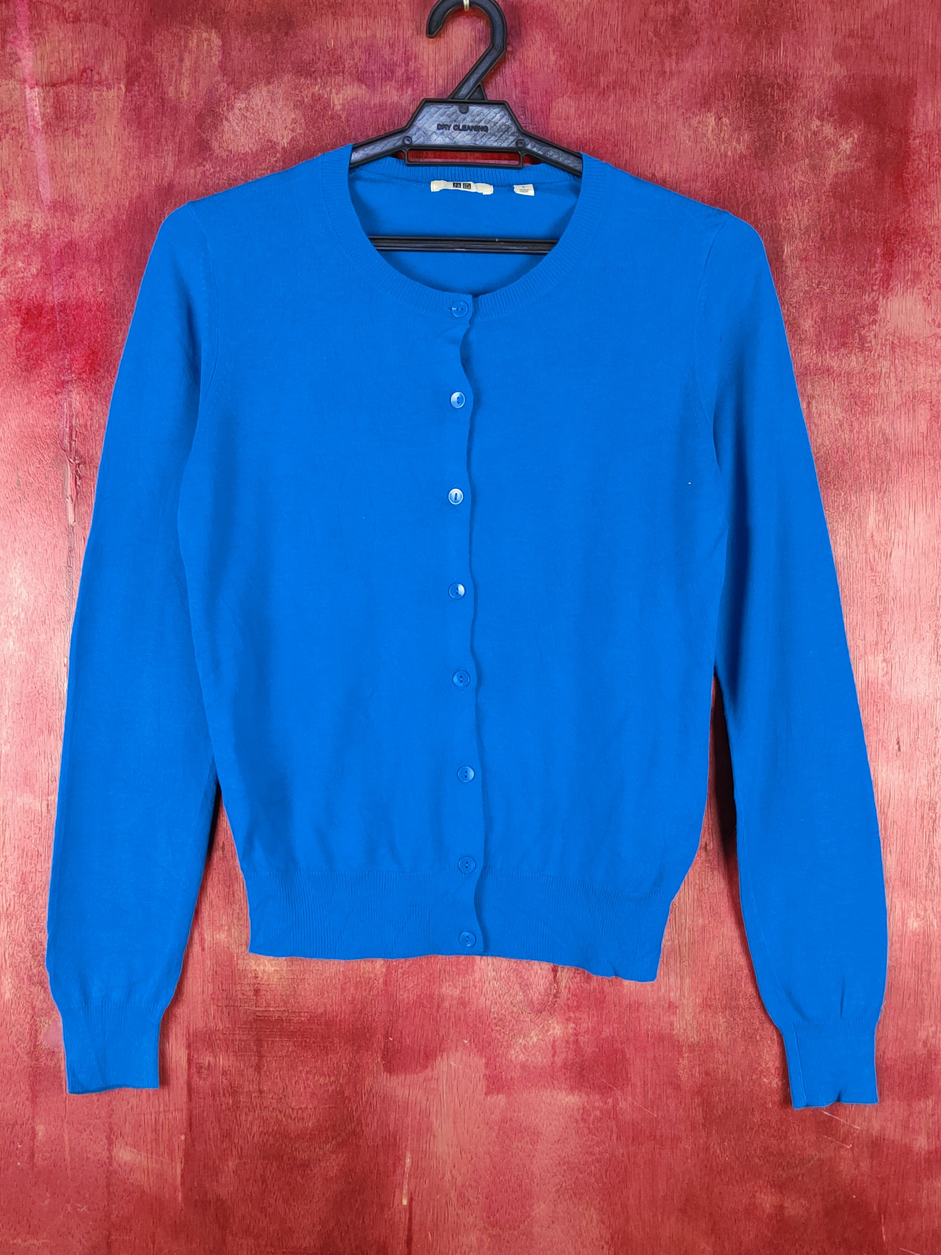 Japanese Brand Uniqlo Blue Knitwear Cardigan japan vintage #S1081 Size S / US 4 / IT 40 - 1 Thumbnail