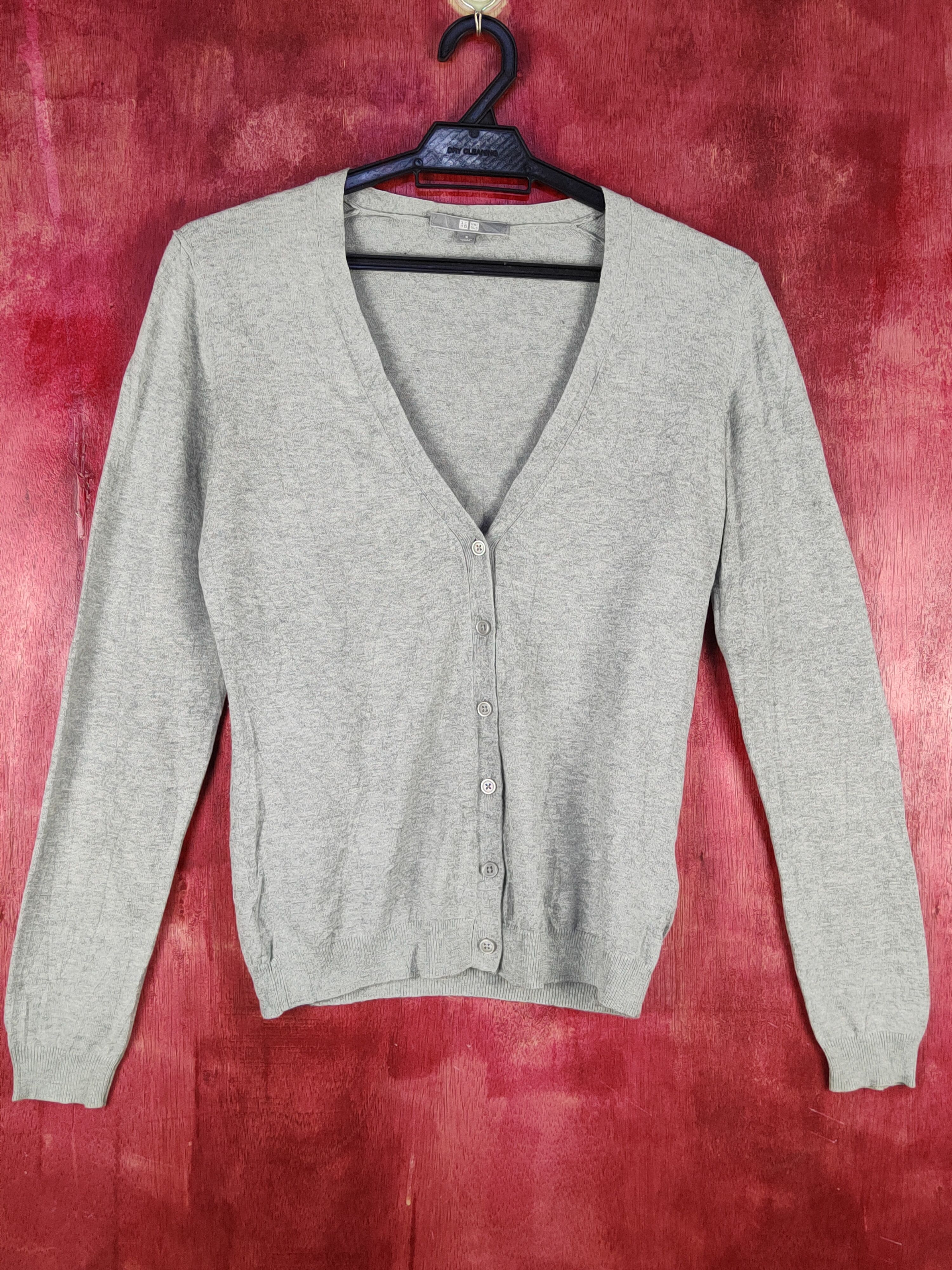 Japanese Brand Uniqlo vintage japan Gray Knitwear Cardigan #S1087 Size S / US 4 / IT 40 - 1 Thumbnail