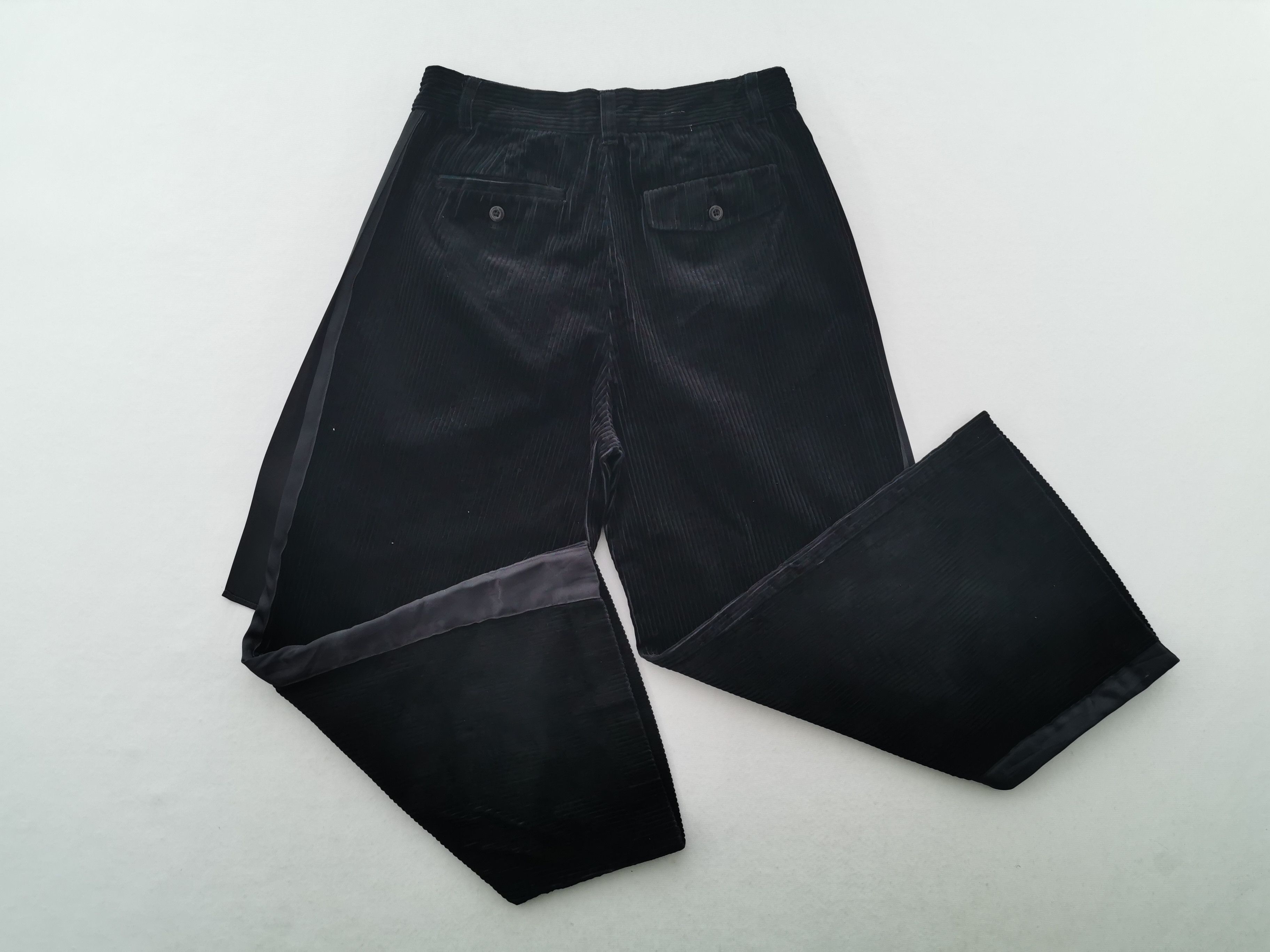 image of Vintage Size XL Gu X Undercover Corduroy Pants Size 32 in Black, Men's