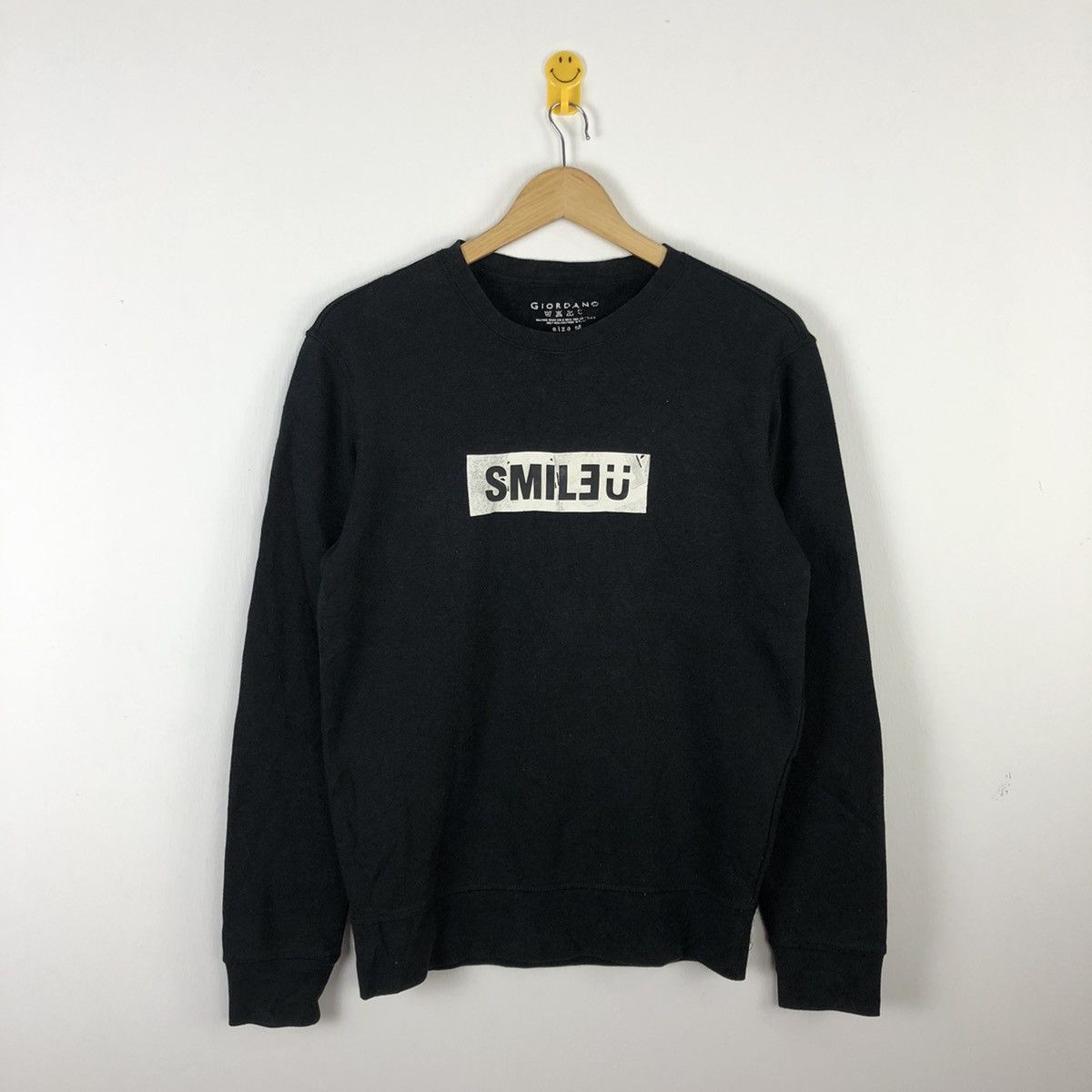 image of Giordano - Vintage Sweatshirt Plain Dark Color in Black, Men's (Size Medium)