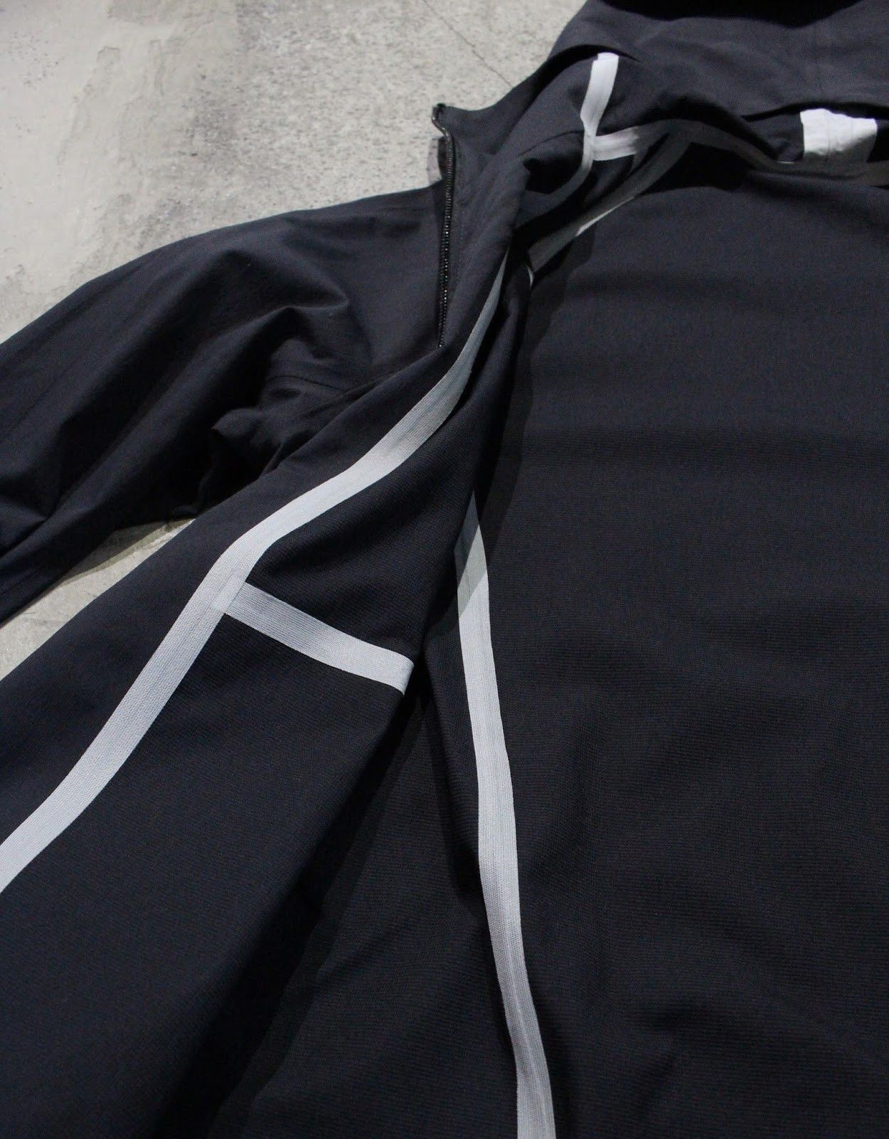 The Viridi-anne BNWT *Ramie* Gloved Hooded Jacket JP 2 Fits US M Size US M / EU 48-50 / 2 - 17 Thumbnail
