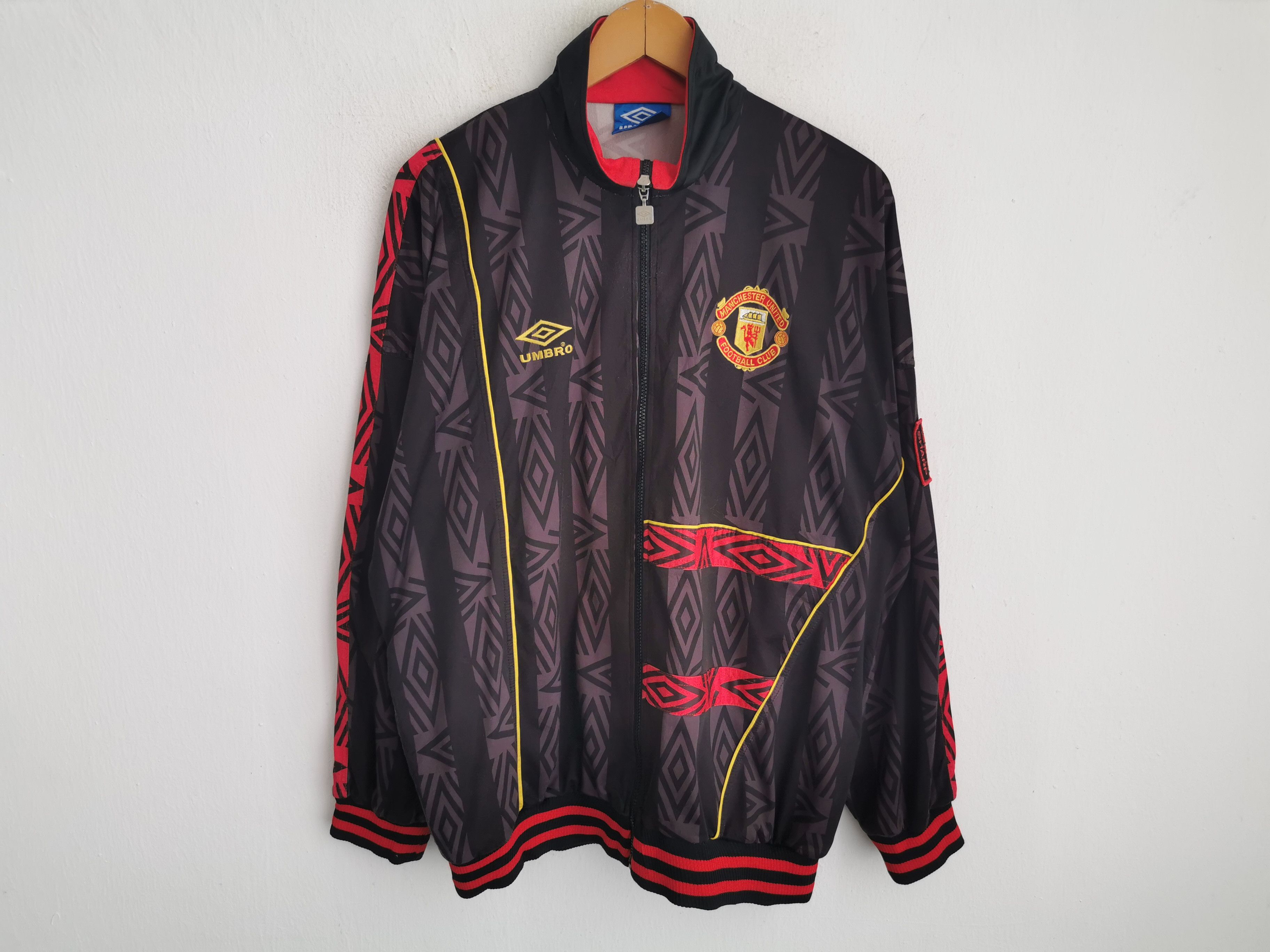 MANCHESTER UNITED × UMBRO トレーナー XL