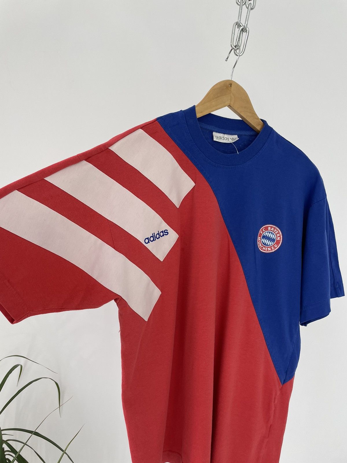 Adidas Vintage 90s Adidas Bayern Munchen T-Shirt Size US M / EU 48-50 / 2 - 1 Thumbnail