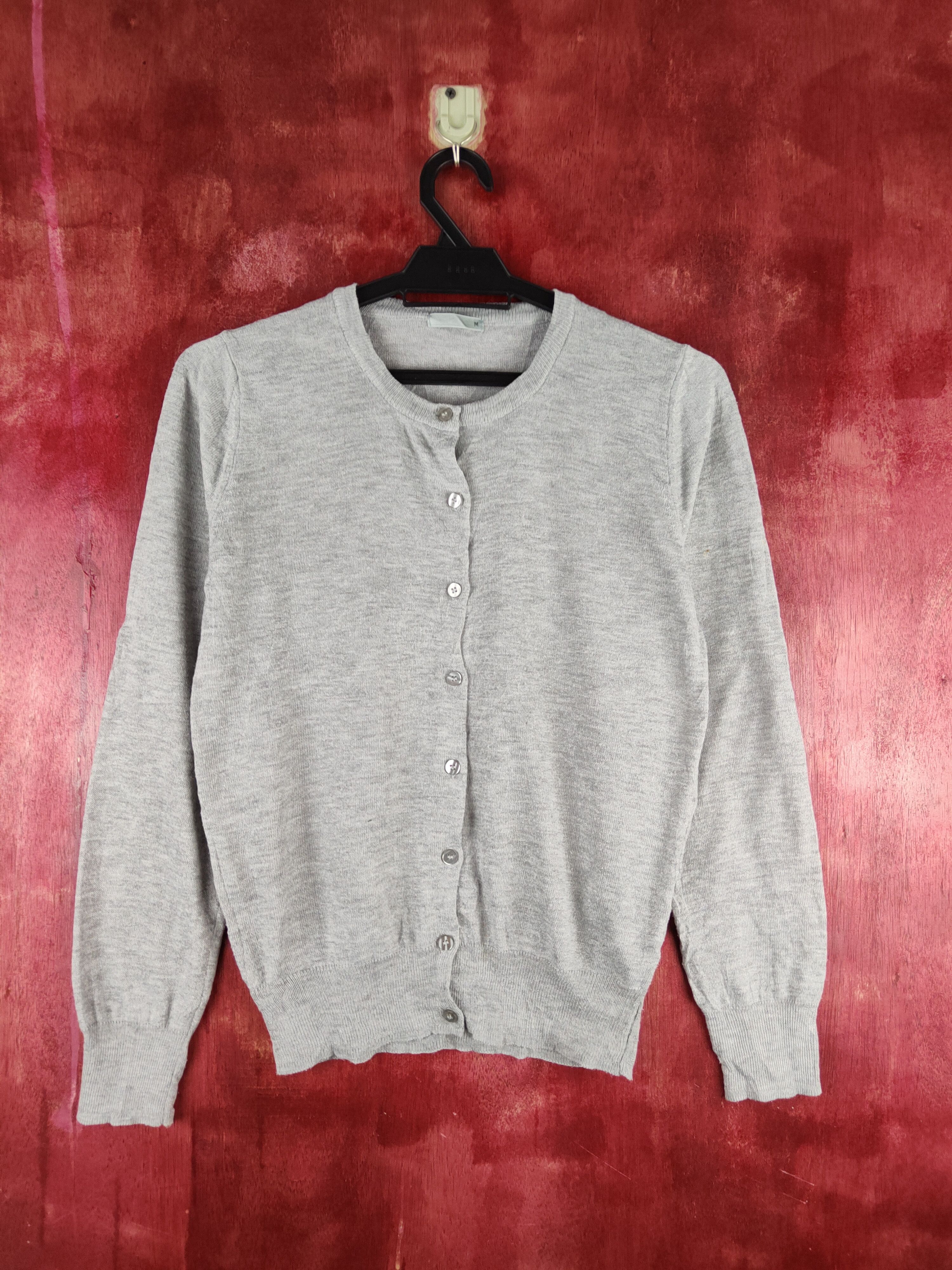 Japanese Brand × Vintage Japanese Brand Gray Knitwear Cardigan vintage #S1192 Size S / US 4 / IT 40 - 1 Thumbnail