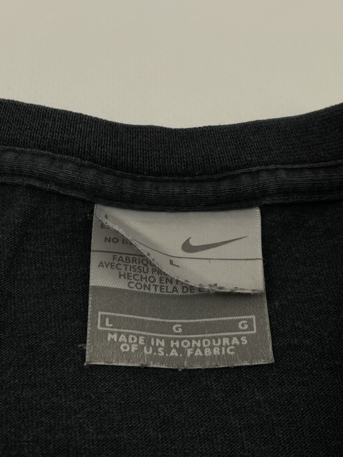Nike × Vintage 2000s Vintage Nike Swoosh Spell out T Shirt Size US L / EU 52-54 / 3 - 9 Thumbnail