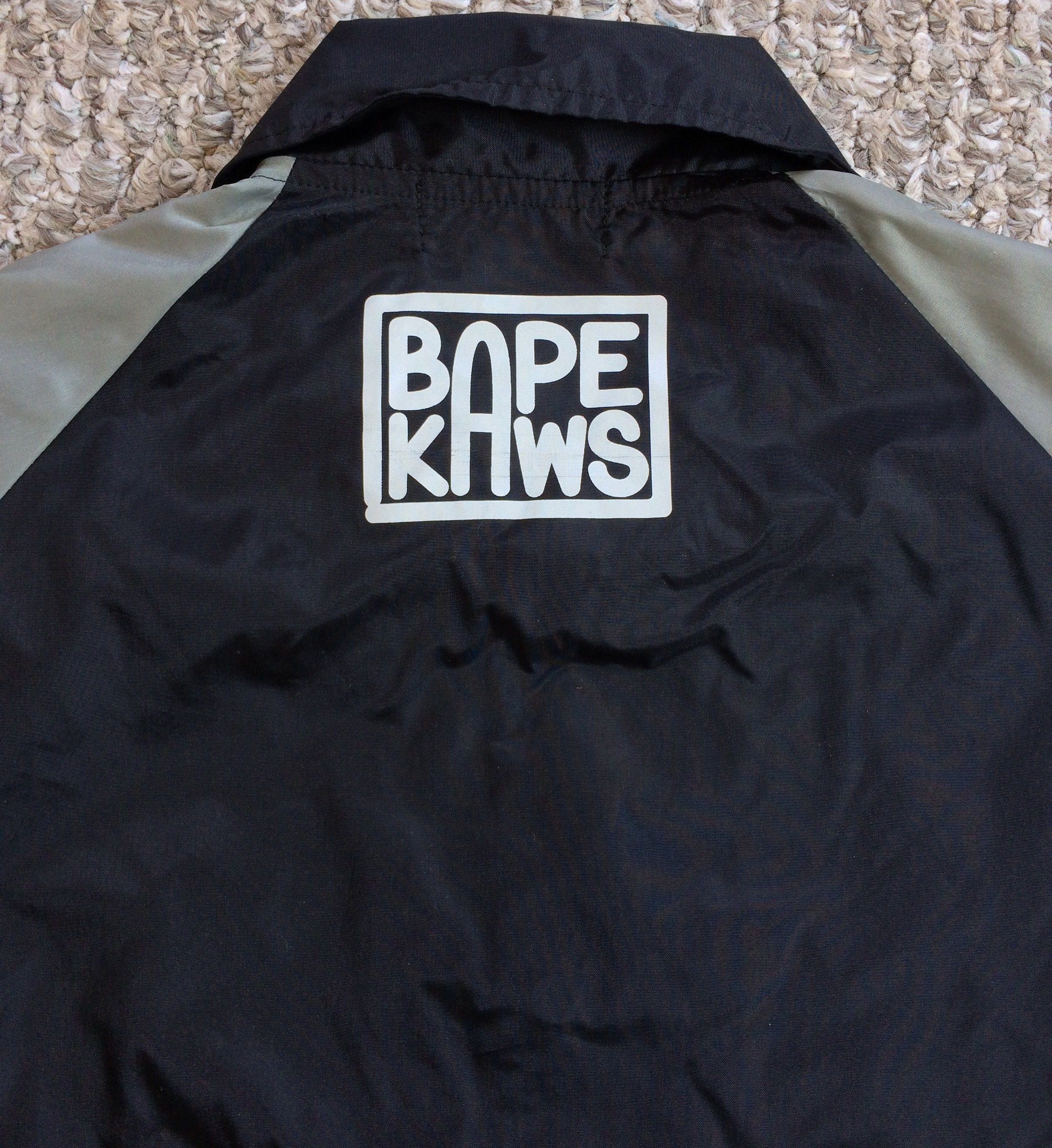 Bape × Kaws F/W 2005 Bape x Kaws Baby Milo Jacket Size XS / US 0-2 / IT 36-38 - 8 Thumbnail