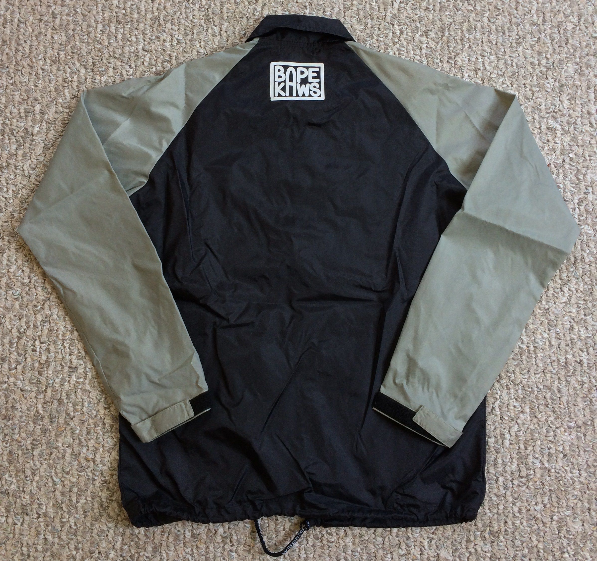 Bape × Kaws F/W 2005 Bape x Kaws Baby Milo Jacket Size XS / US 0-2 / IT 36-38 - 7 Thumbnail