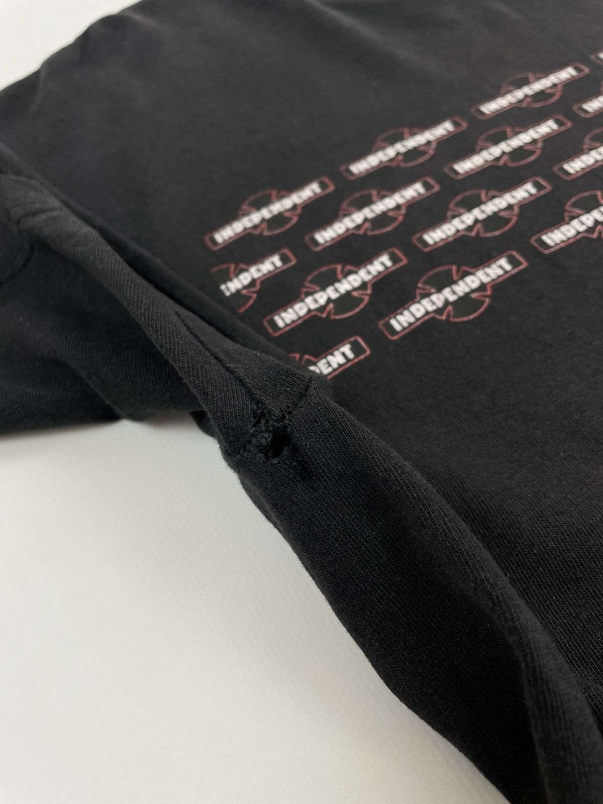 Independent Truck Co. × Thrasher Vintage Faded Distressed Independent x Trasher Collab Tee Size US M / EU 48-50 / 2 - 13 Thumbnail