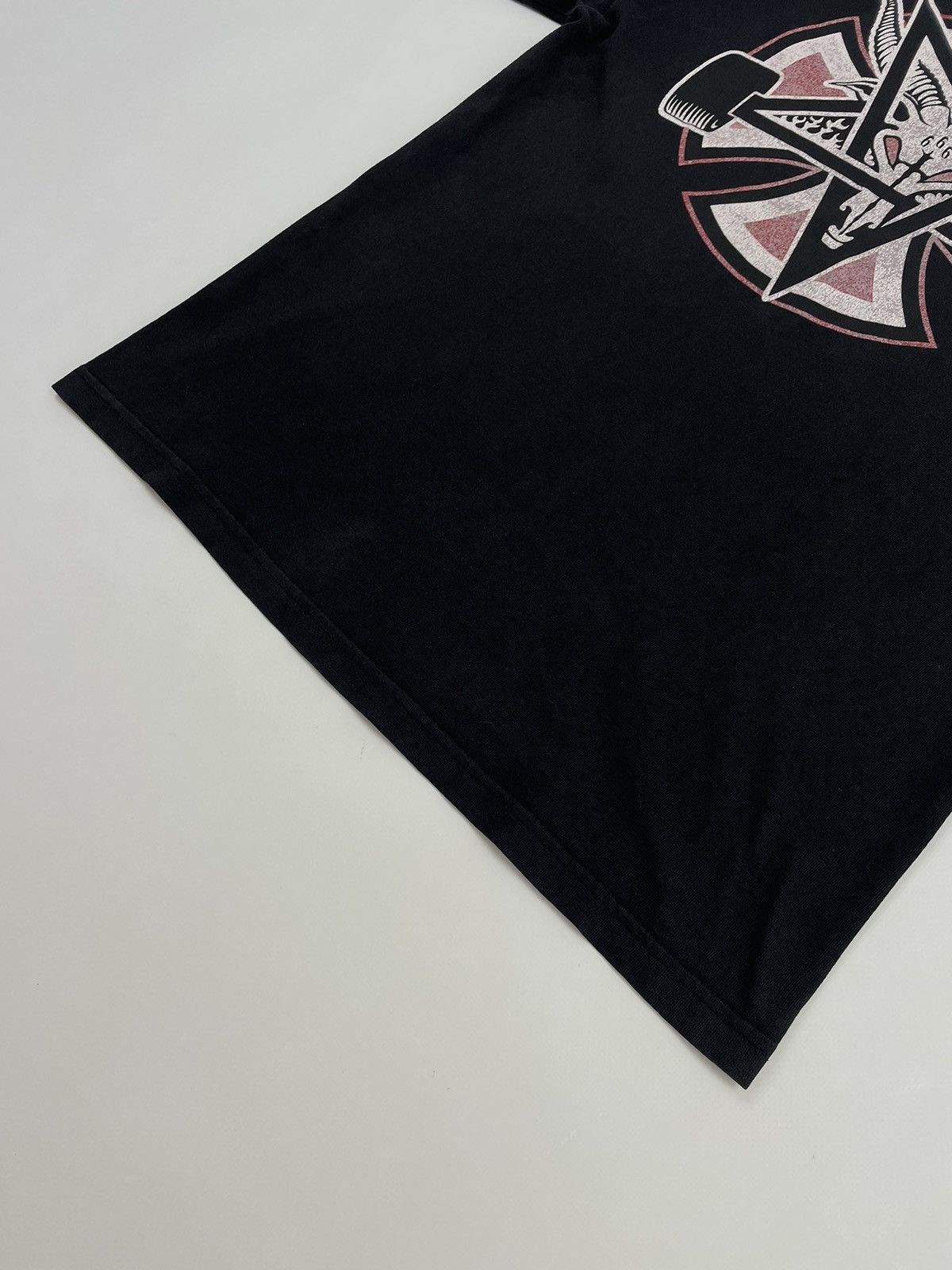 Independent Truck Co. × Thrasher Vintage Faded Distressed Independent x Trasher Collab Tee Size US M / EU 48-50 / 2 - 6 Thumbnail