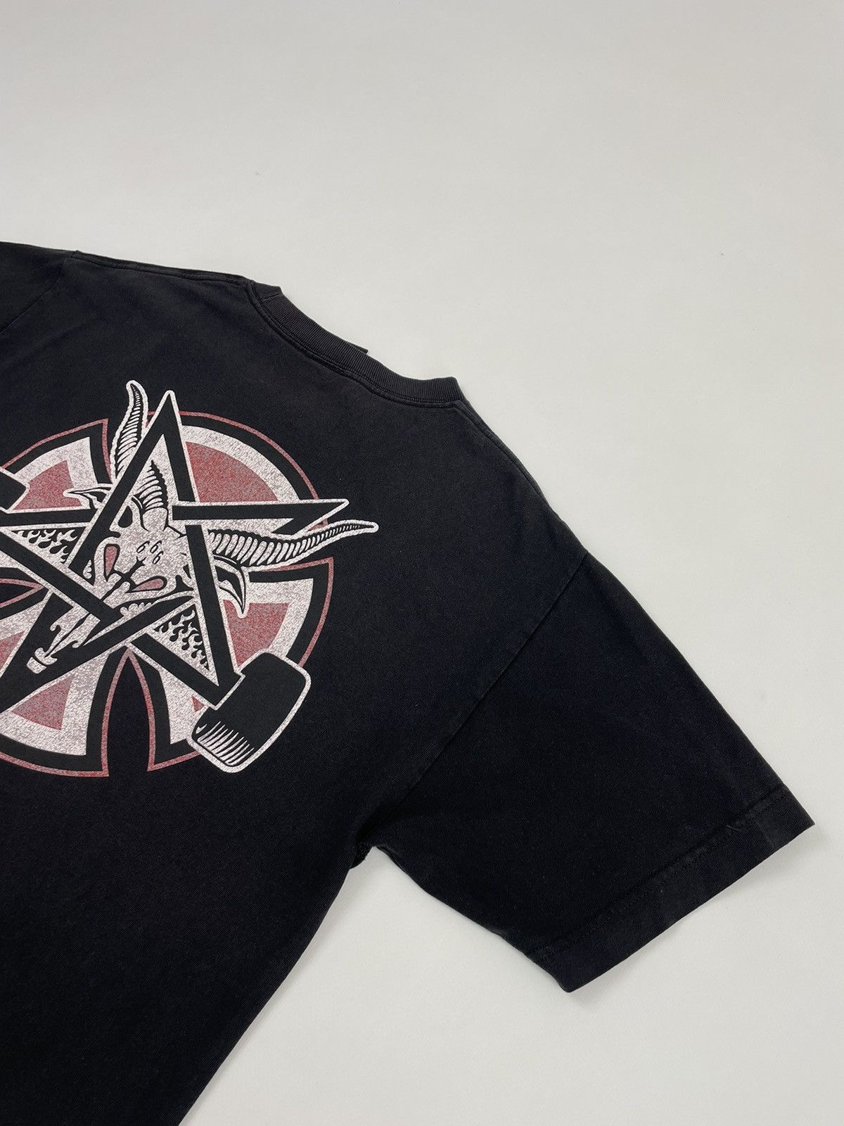 Independent Truck Co. × Thrasher Vintage Faded Distressed Independent x Trasher Collab Tee Size US M / EU 48-50 / 2 - 5 Thumbnail