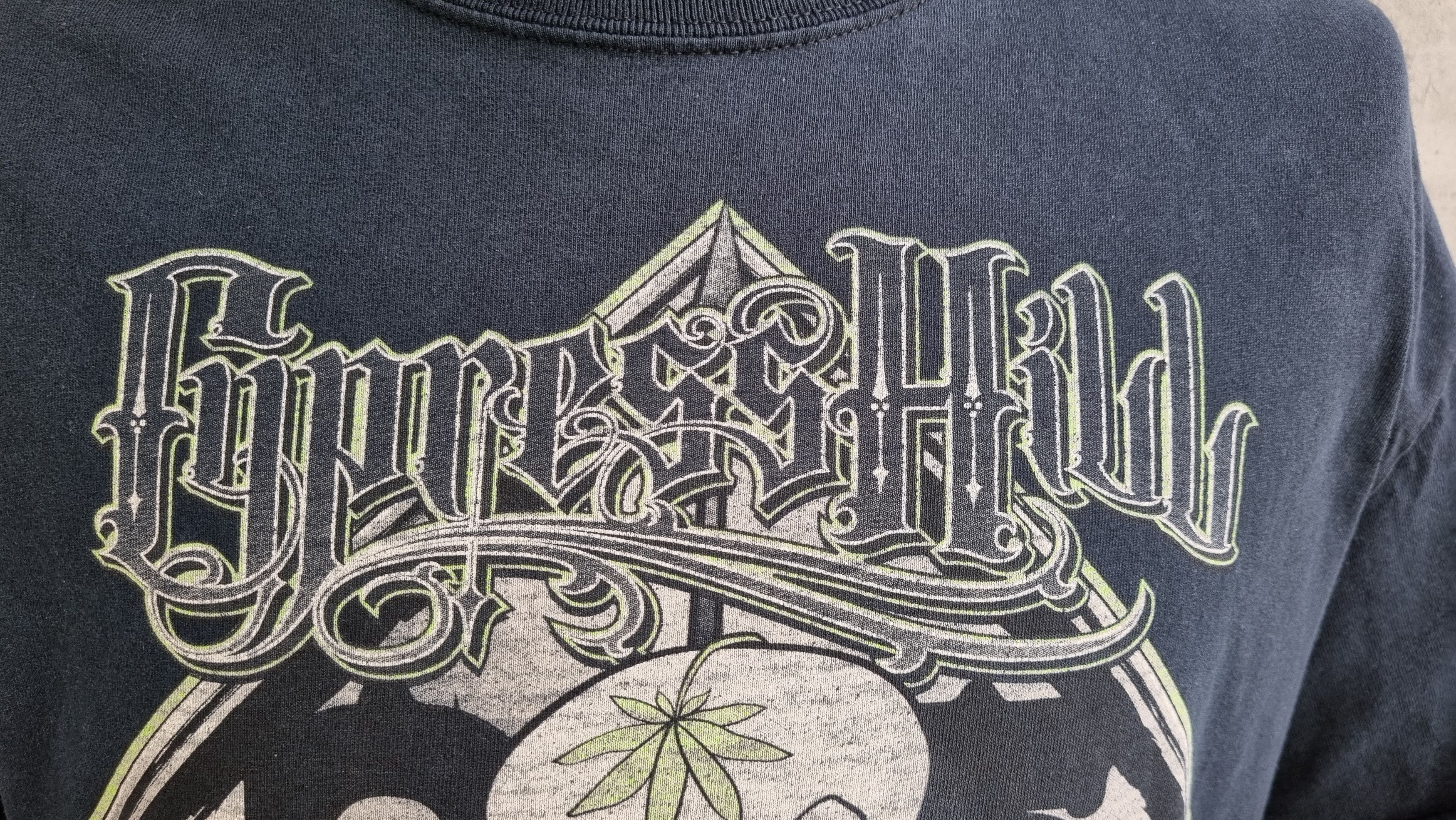 Band Tees 2016 Europe Tour Cypress Hill Vintage Distressed Tee shirt Size US M / EU 48-50 / 2 - 7 Thumbnail