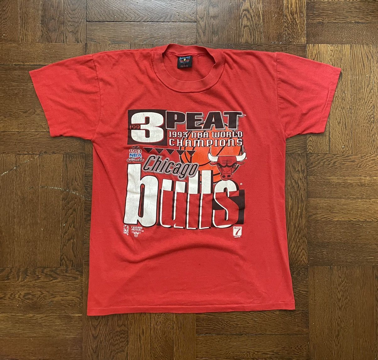 Logo 7 × NBA × Vintage Vintage 1993 Chicago Bulls 3 Peat T