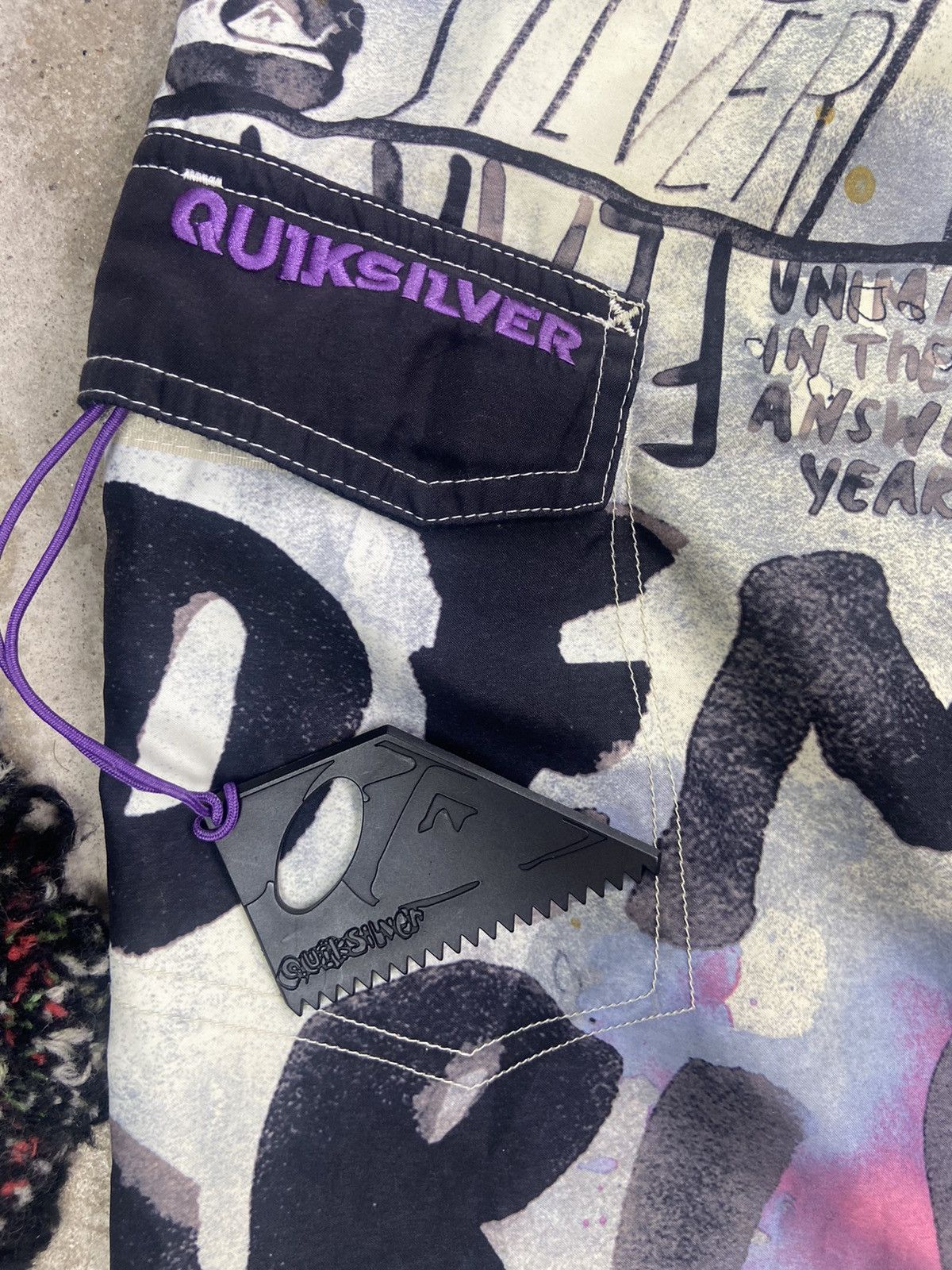 Quiksilver 1990s QUIKSILVER AMAZING OVERPRINTED SURF SHORTS - № 3115 Size US 34 / EU 50 - 3 Thumbnail