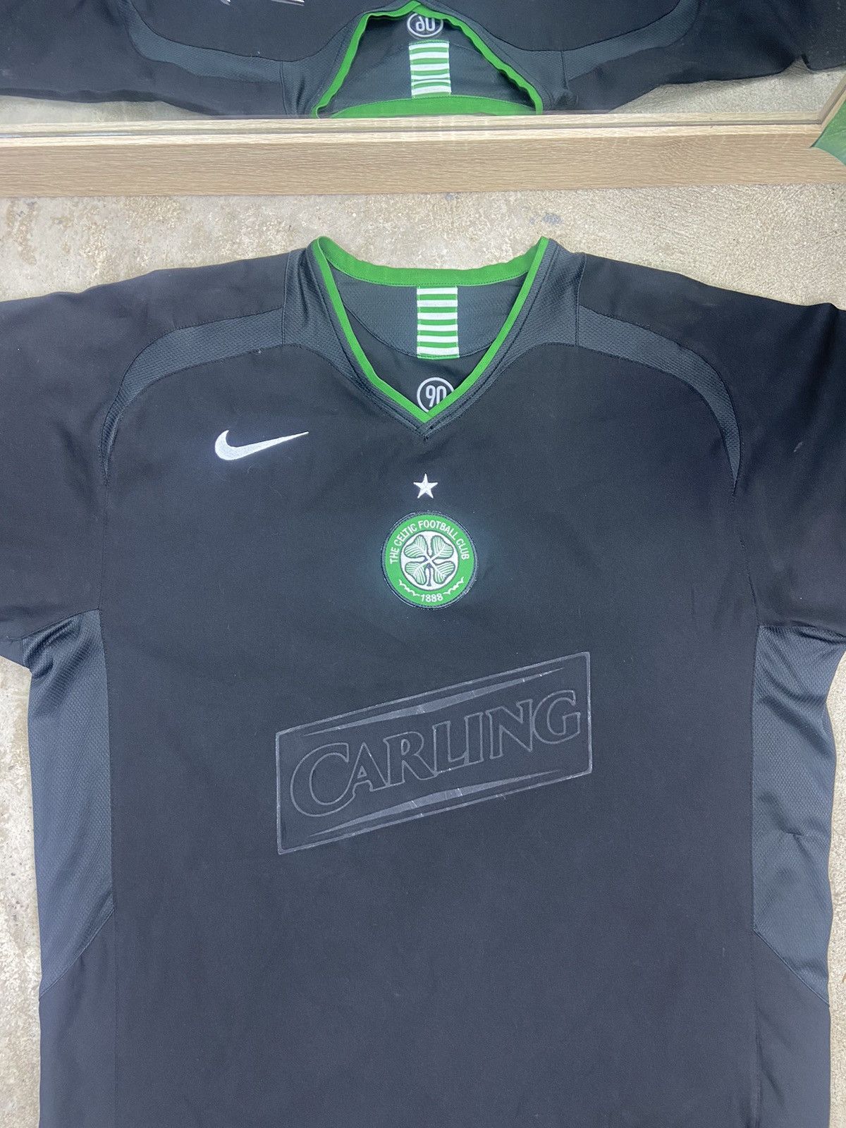 Nike 1990s CELTICS JERSEY NIKE SWOOSH FOOTBALL TEE Size US M / EU 48-50 / 2 - 2 Thumbnail