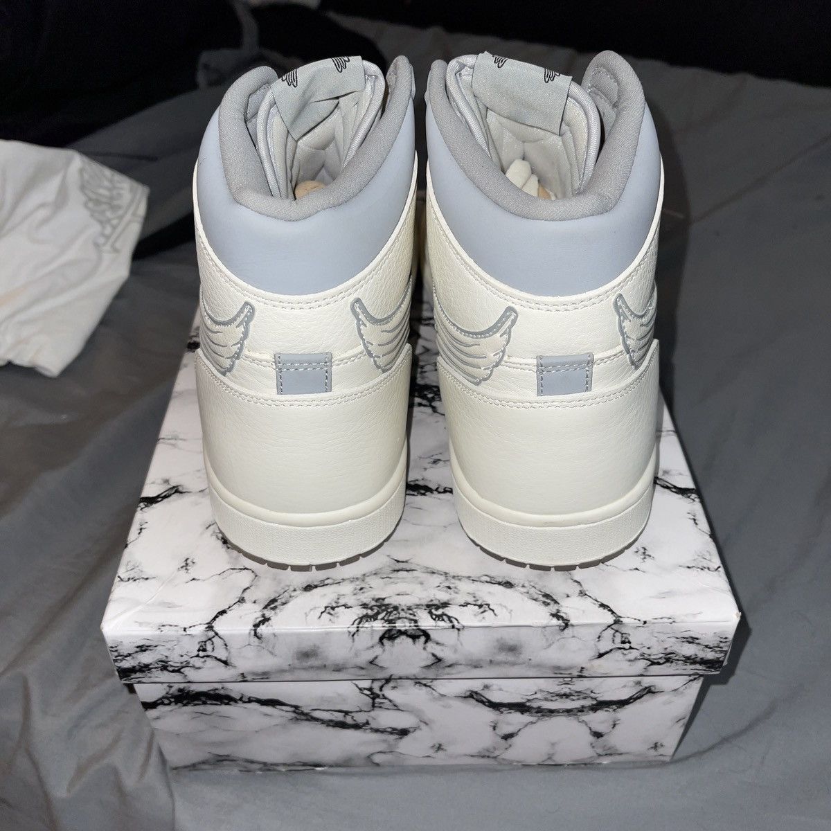 Jordan Brand × Nike Retro 1 Heaven on Earth CUSTOM by Anthony Alvarado 368/500 Size US 11 / EU 44 - 6 Thumbnail