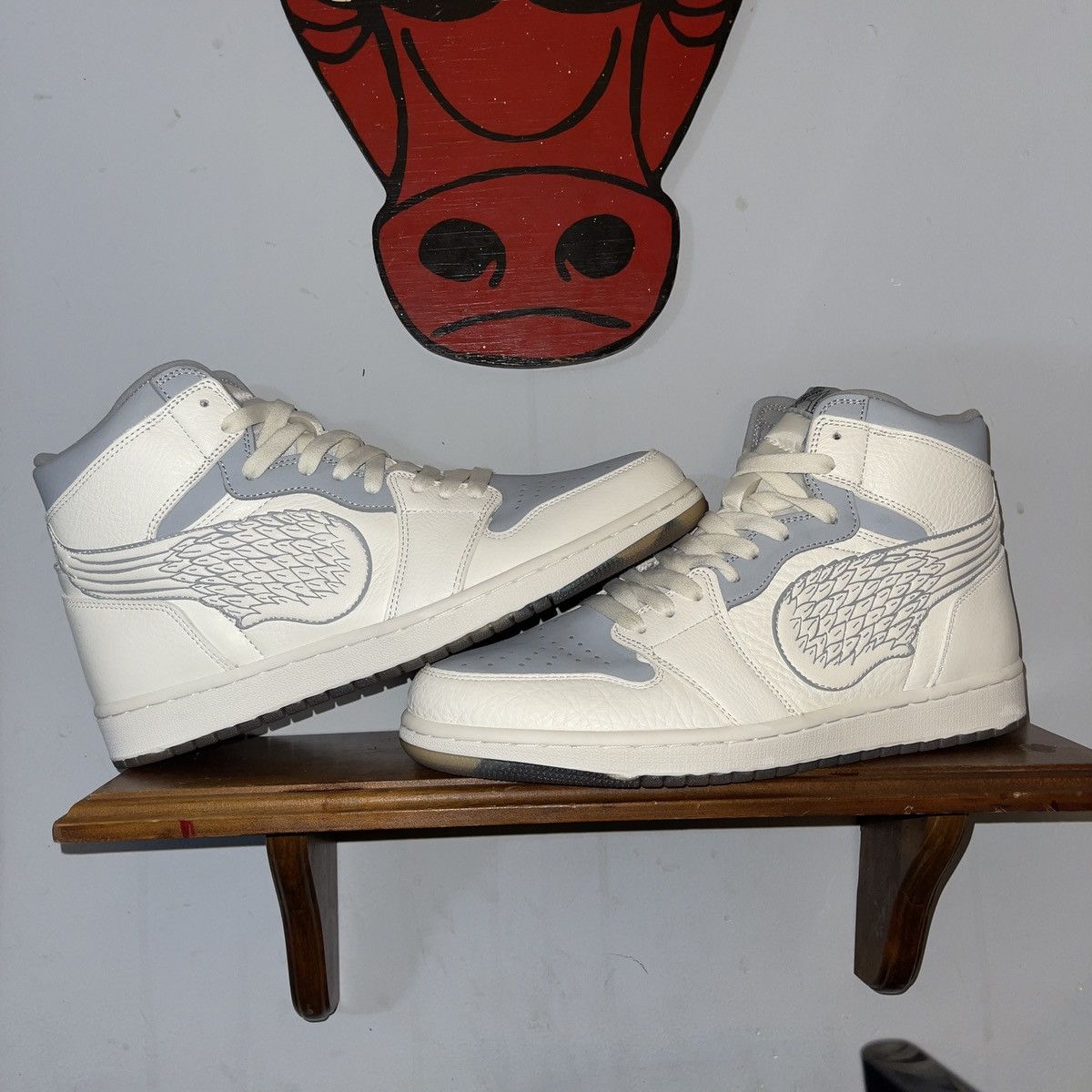Jordan Brand × Nike Retro 1 Heaven on Earth CUSTOM by Anthony Alvarado 368/500 Size US 11 / EU 44 - 1 Thumbnail