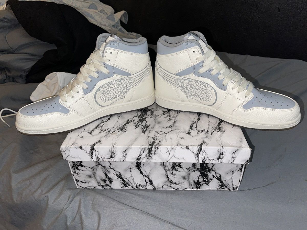 Jordan Brand × Nike Retro 1 Heaven on Earth CUSTOM by Anthony Alvarado 368/500 Size US 11 / EU 44 - 2 Thumbnail