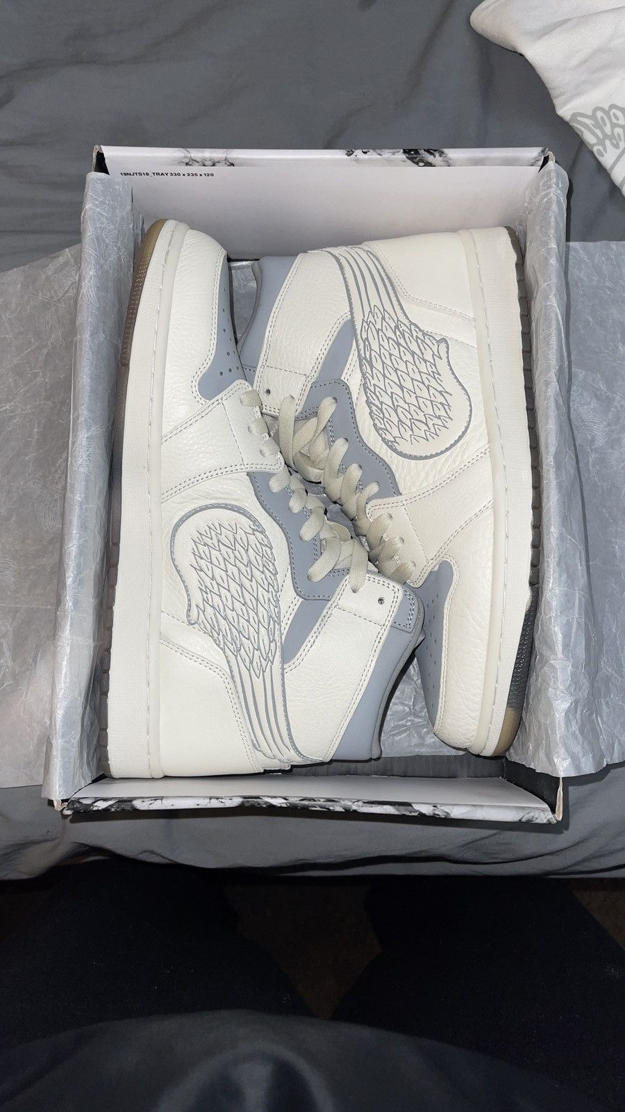 Jordan Brand × Nike Retro 1 Heaven on Earth CUSTOM by Anthony Alvarado 368/500 Size US 11 / EU 44 - 9 Thumbnail