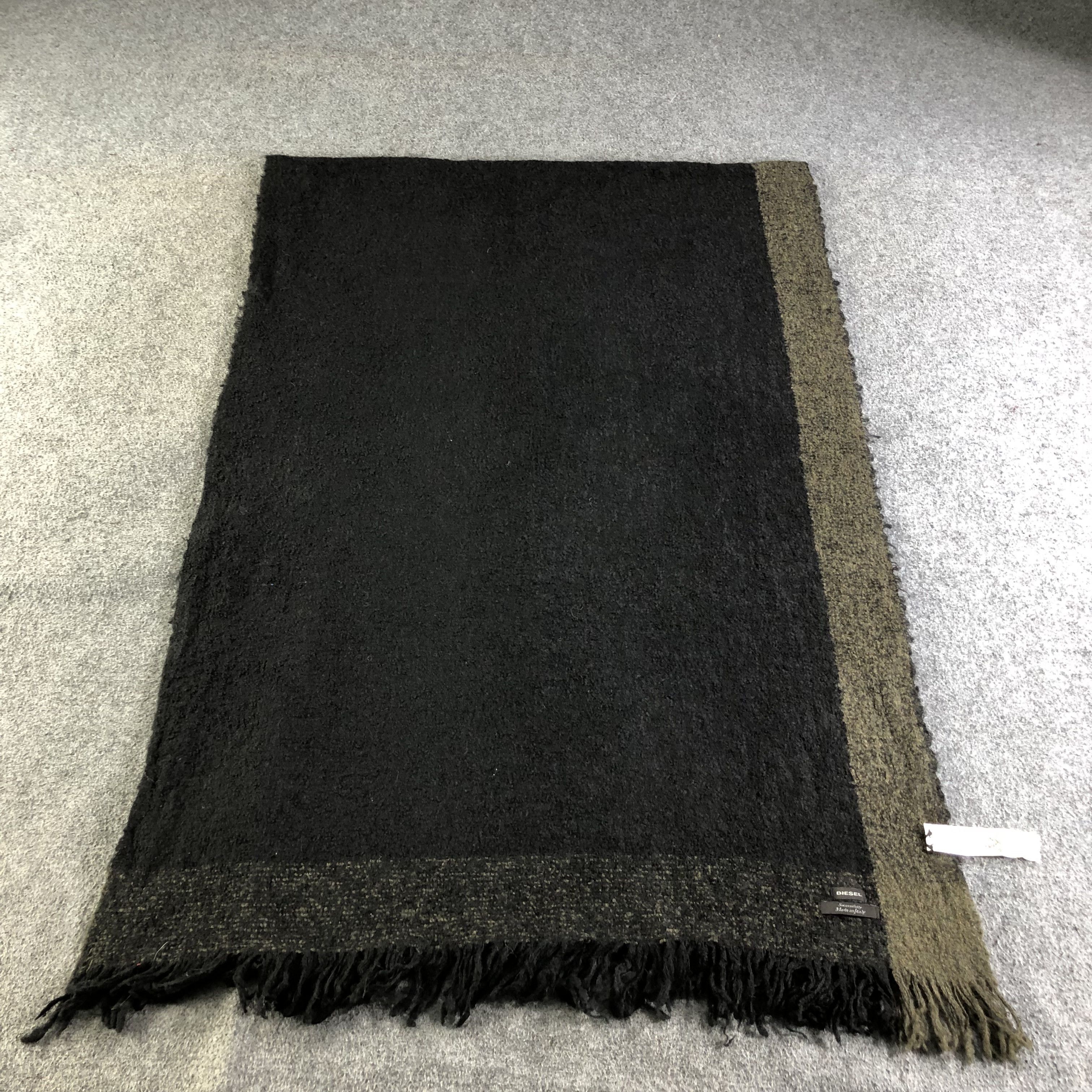 Diesel Diesel Wool Scarf Muffler Neckwear V1892 Size ONE SIZE - 3 Thumbnail