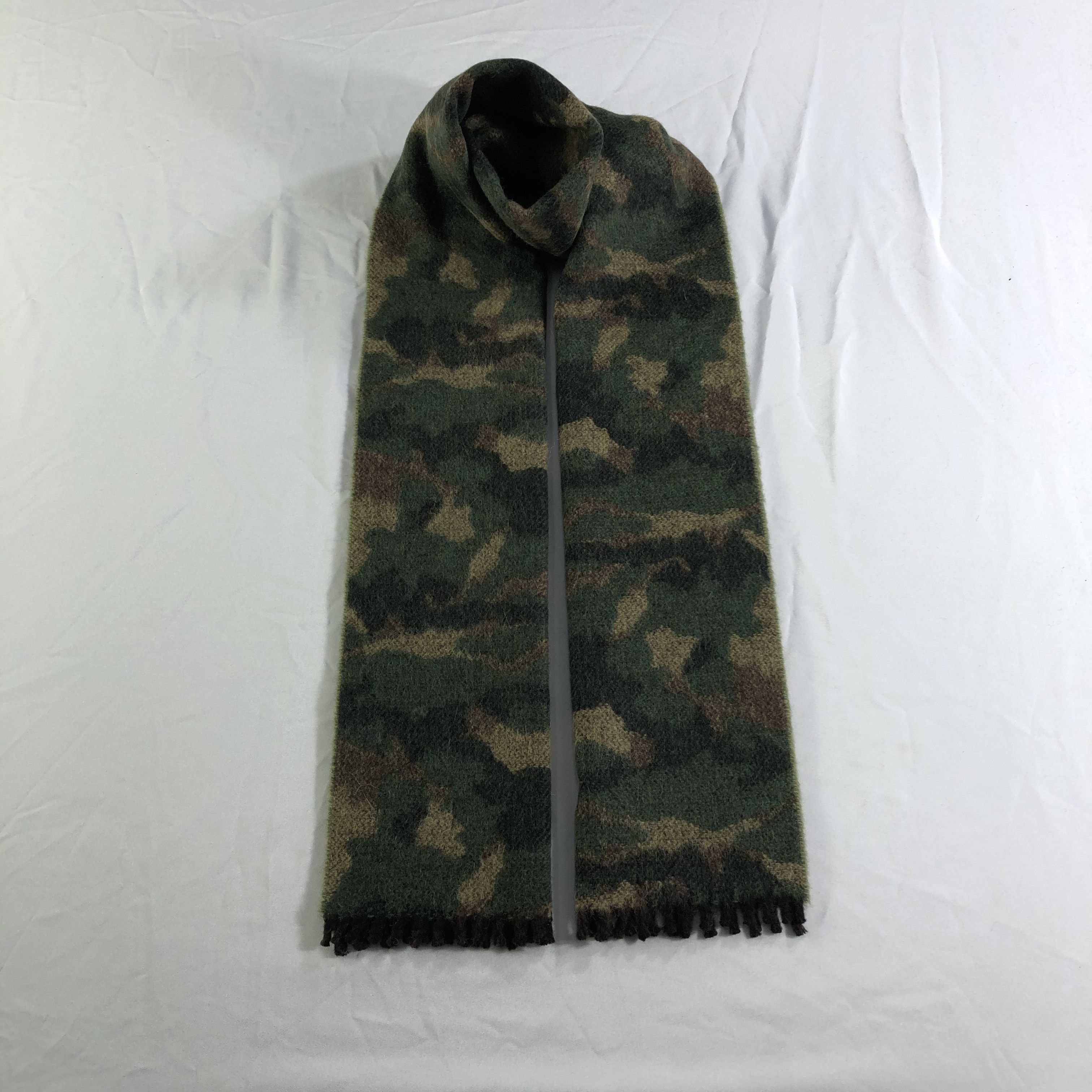 Polo Ralph Lauren Polo Ralph Lauren Camo Wool Scarf Muffler Neckwear V2422 Size ONE SIZE - 1 Thumbnail
