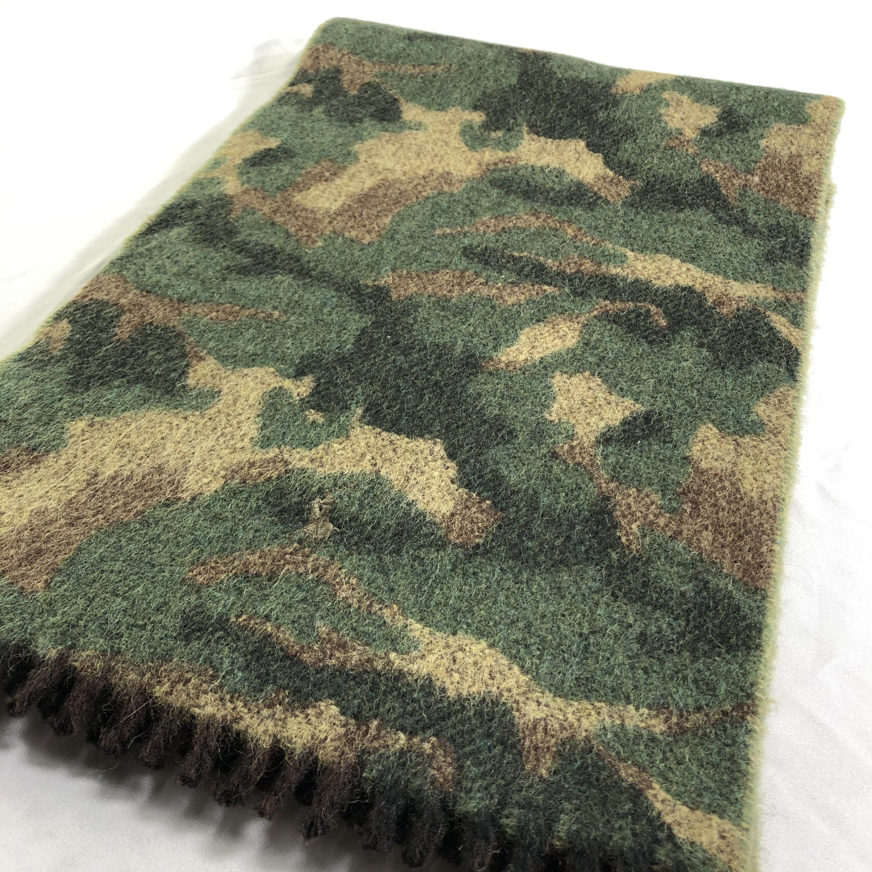 Polo Ralph Lauren Polo Ralph Lauren Camo Wool Scarf Muffler Neckwear V2422 Size ONE SIZE - 2 Thumbnail