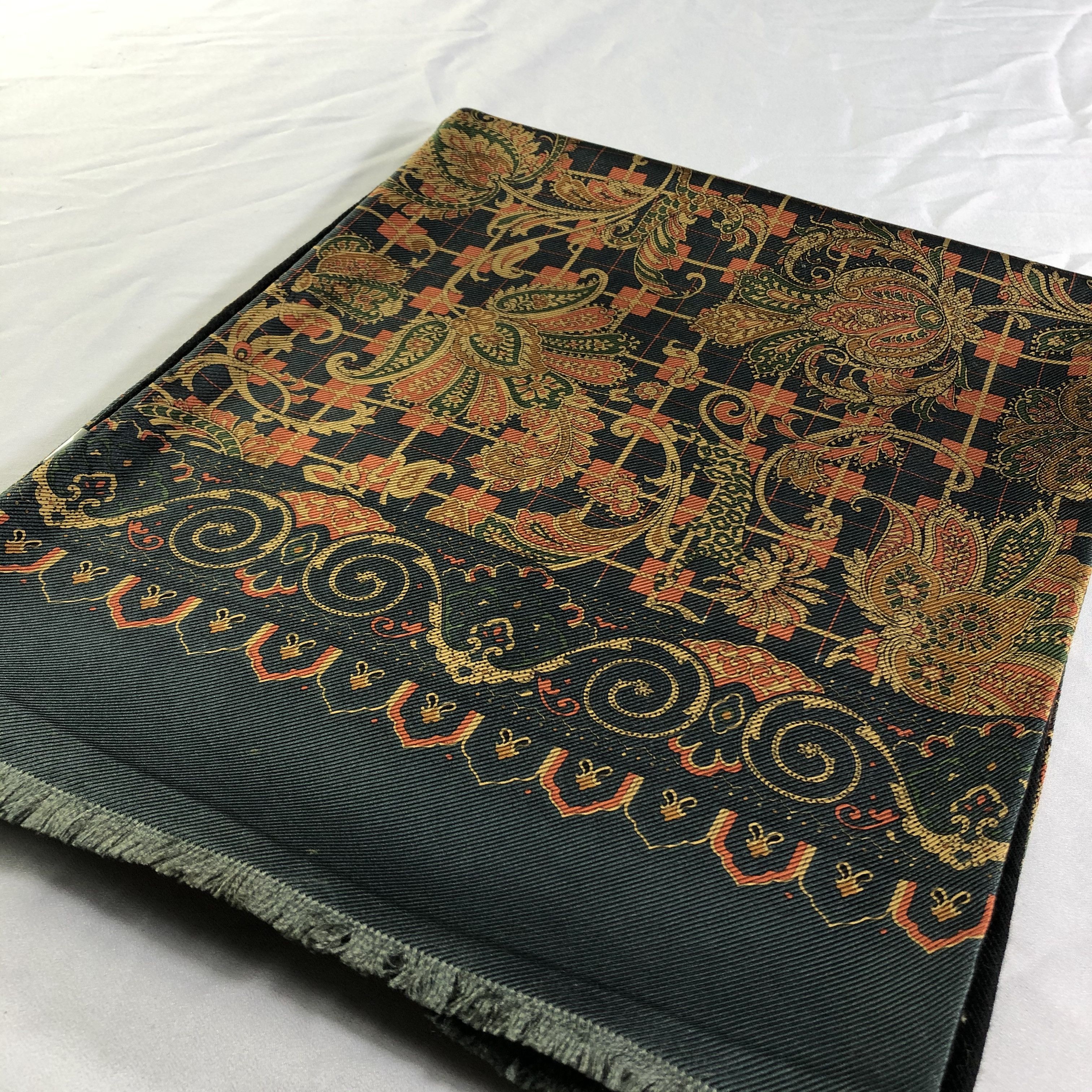 Vintage Luxury Design Silk/Wool Scarf Muffler Neckwear V2430 Size ONE SIZE - 4 Thumbnail