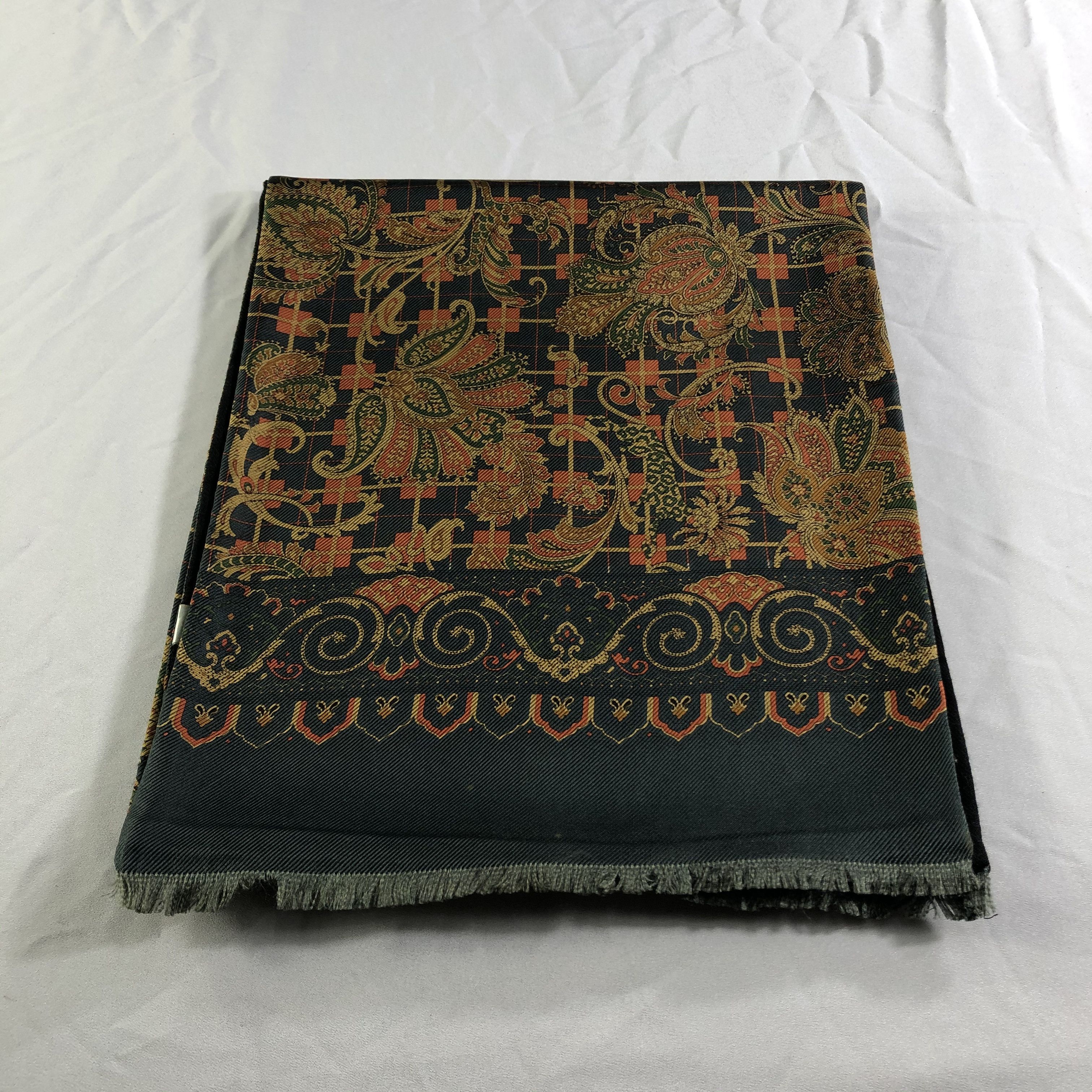 Vintage Luxury Design Silk/Wool Scarf Muffler Neckwear V2430 Size ONE SIZE - 3 Thumbnail