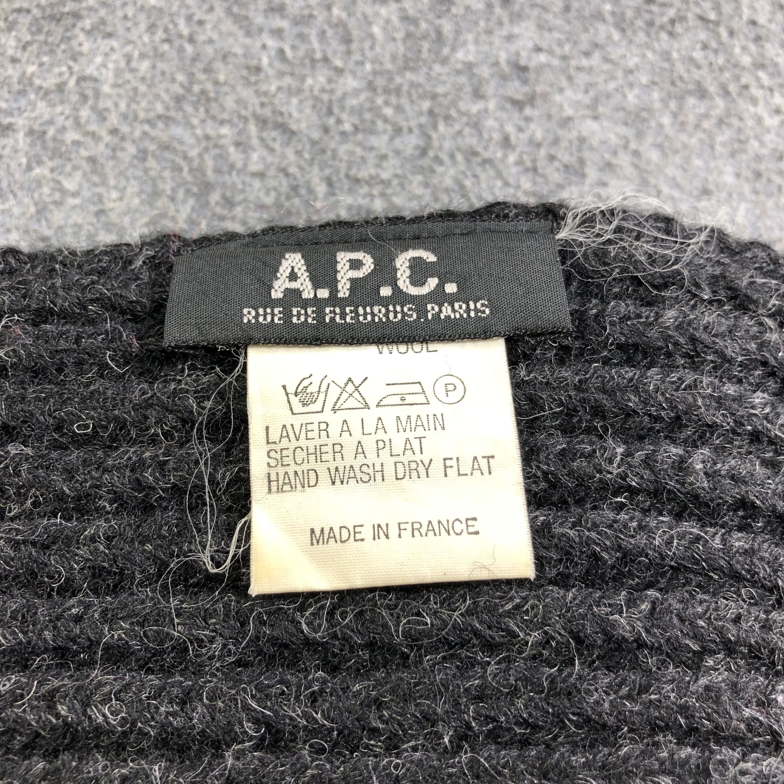 A.P.C. A.P.C Pleated Wool Scarf Muffler Neckwear V2097 Size ONE SIZE - 5 Thumbnail