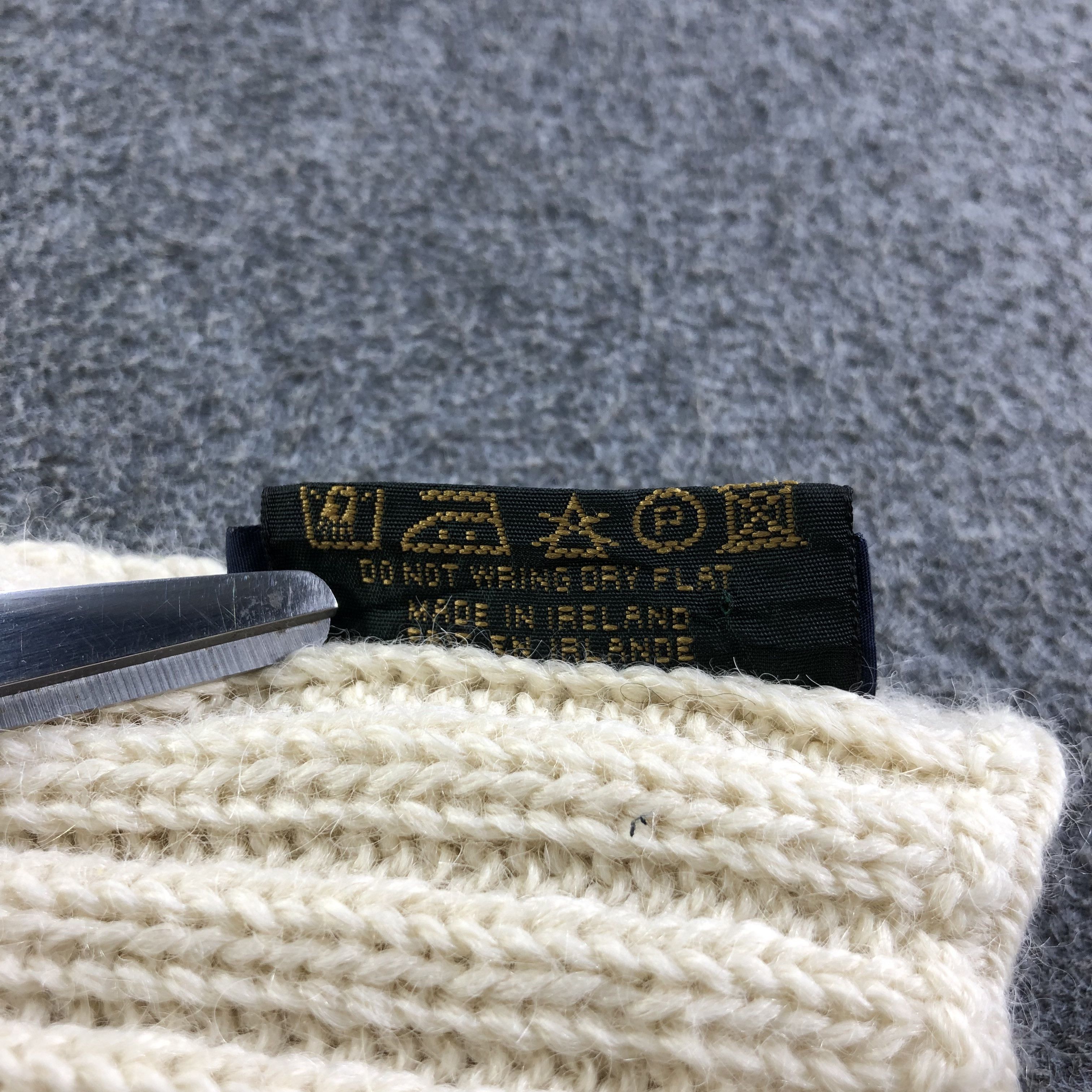SHIPS Ships Pleated Wool Scarf Muffler Neckwear V2121 Size ONE SIZE - 6 Thumbnail