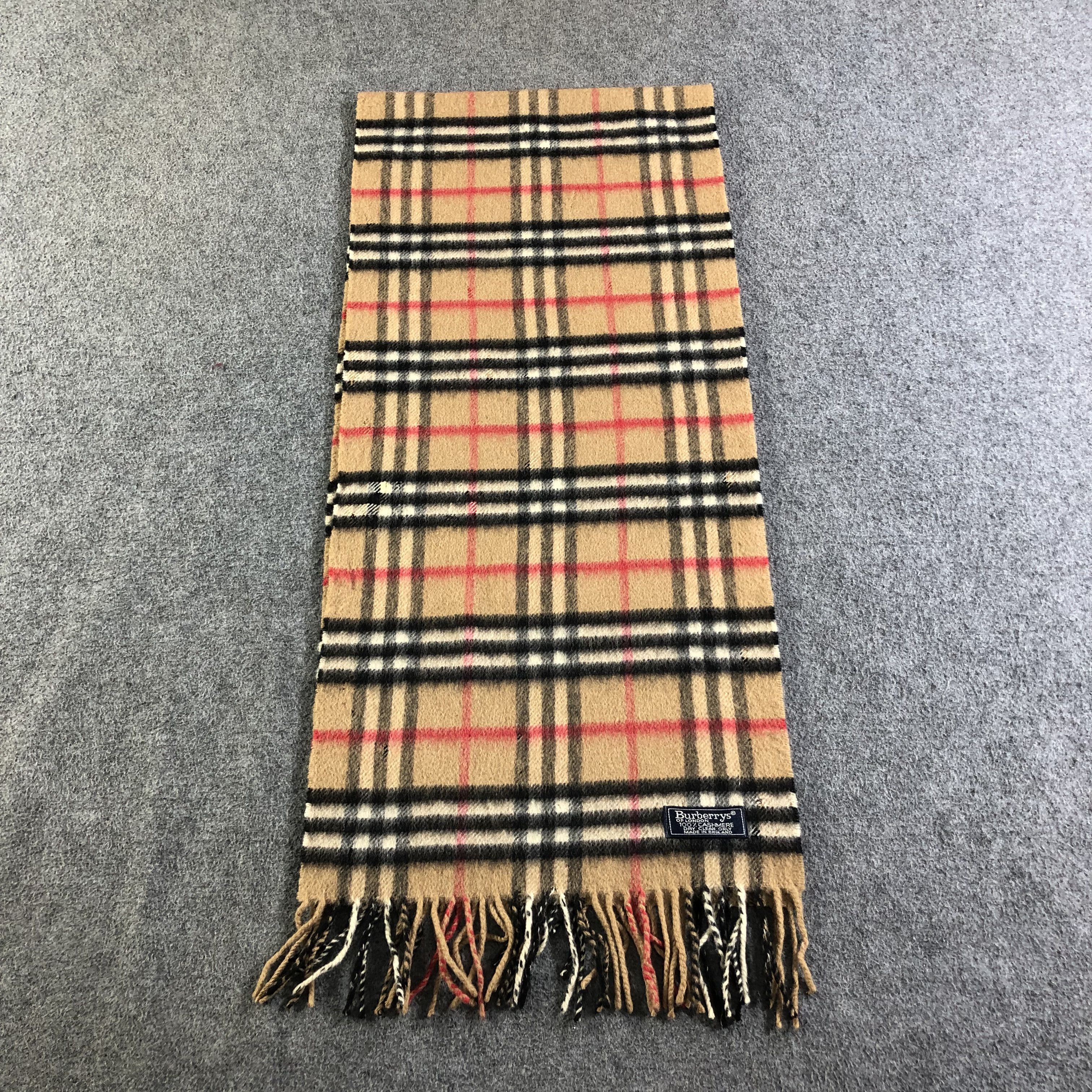 Burberry Burberrys Nova Check Tan Cashmere Scarf Muffler V2150 Size ONE SIZE - 2 Thumbnail